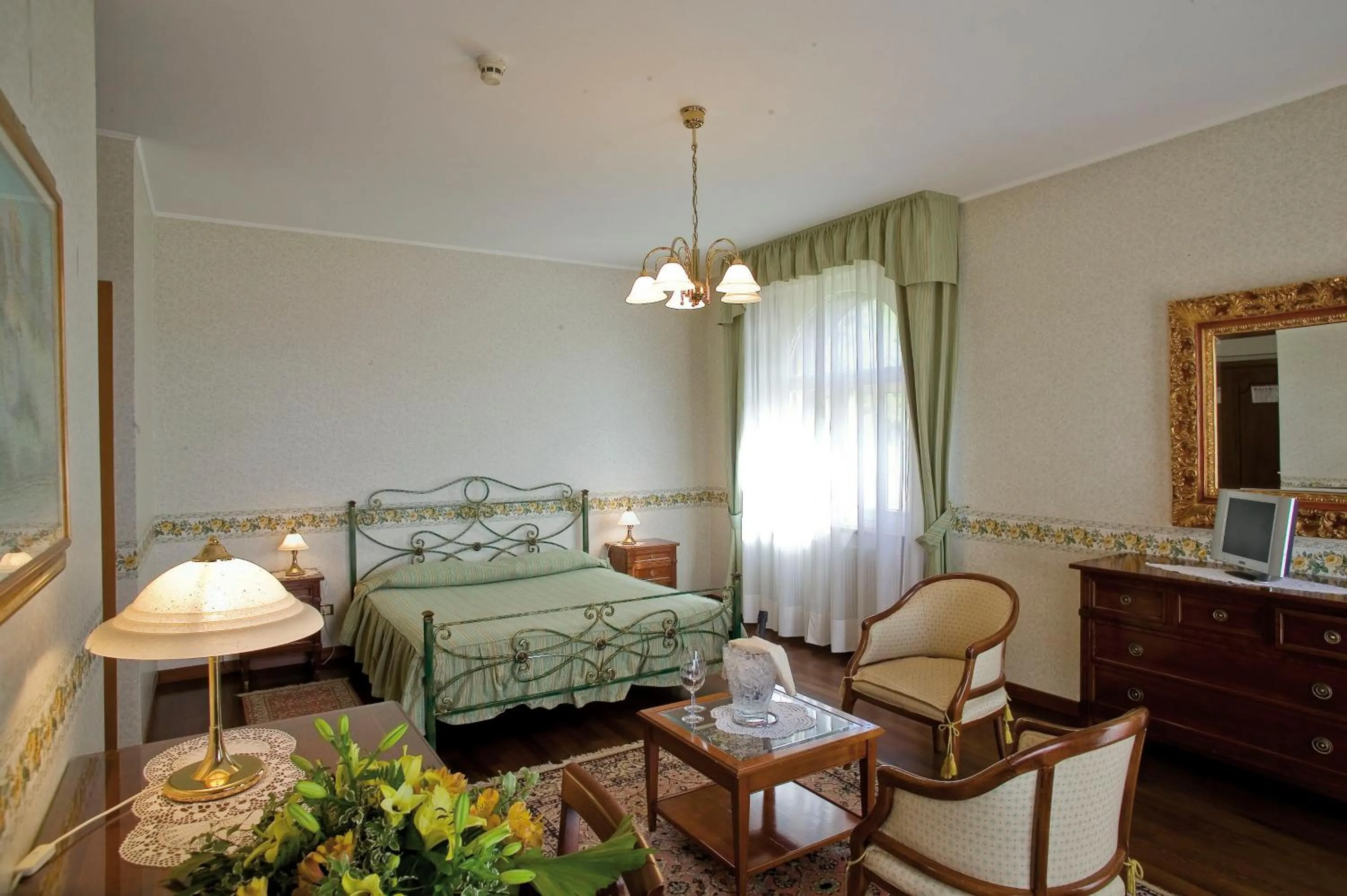 Photo of the whole room, Bed in Locanda al Castello Wellness Resort