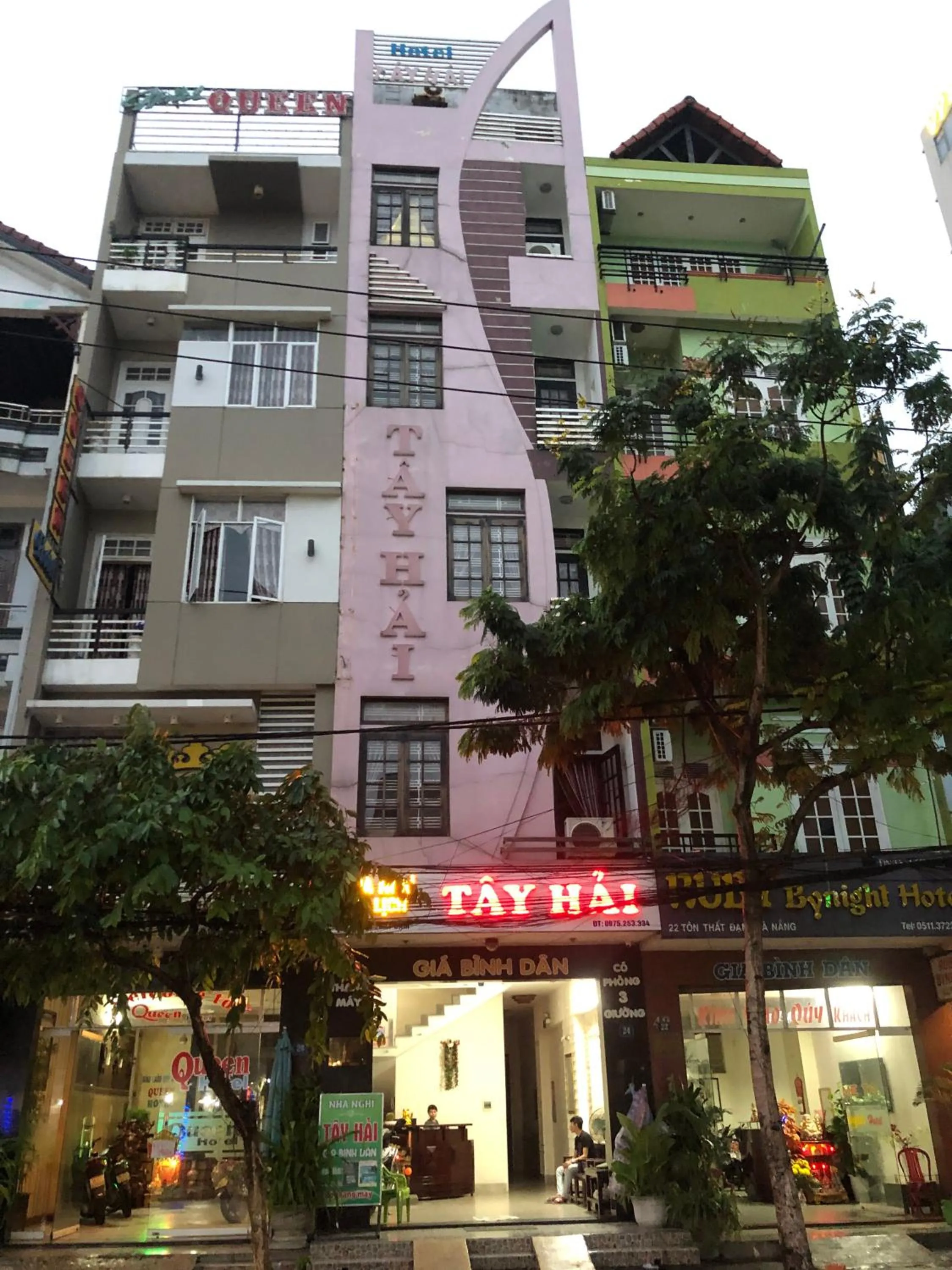 Facade/entrance in OYO 1171 Tay Hai Hotel