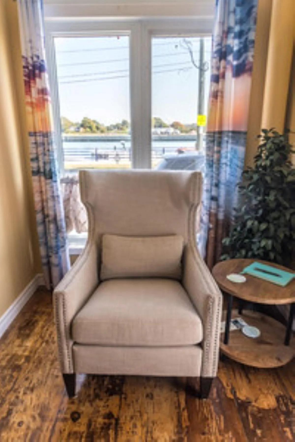 Lake view in Canalside Restaurant & Inn