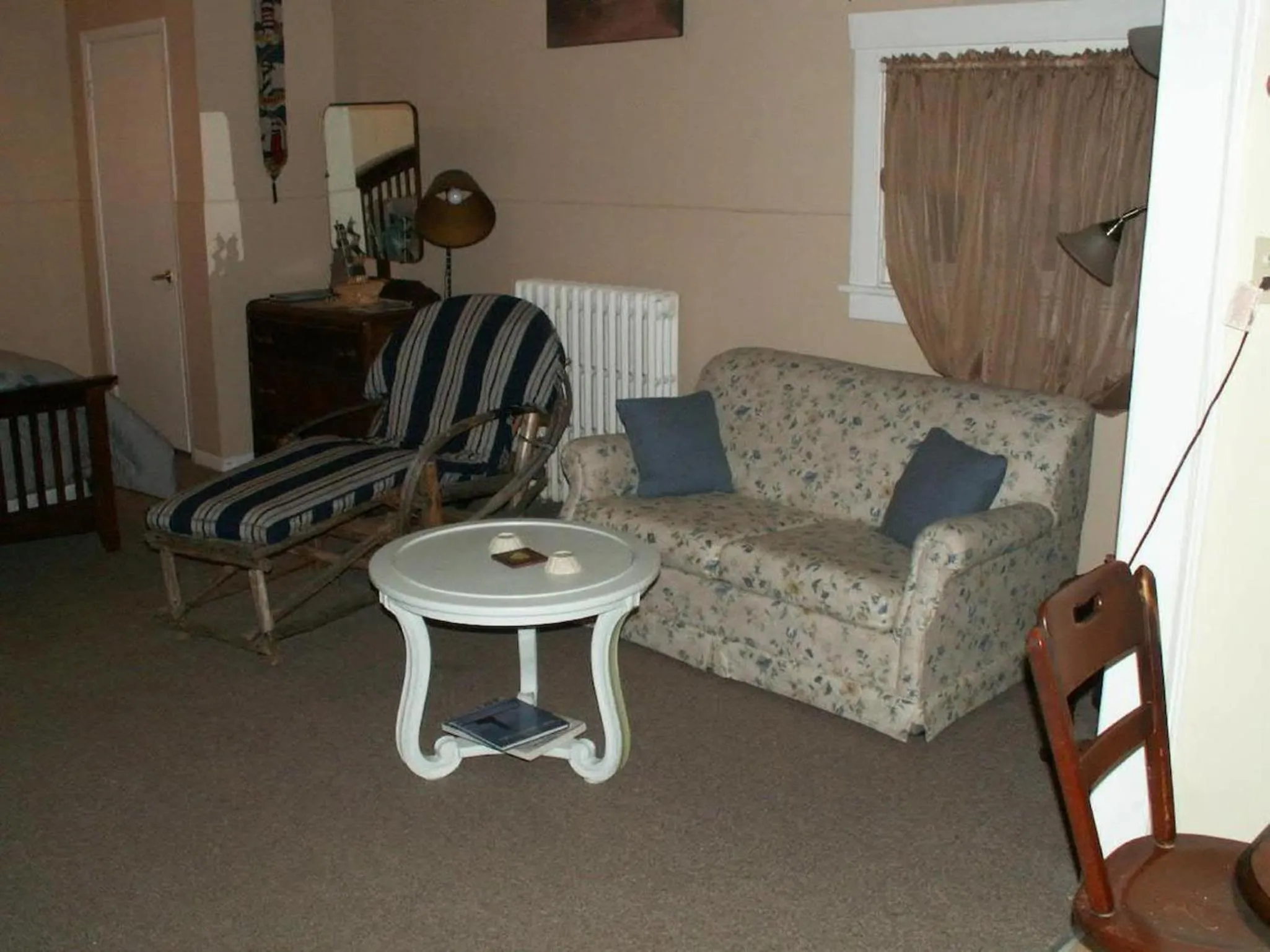 Seating area in Canalside Restaurant & Inn