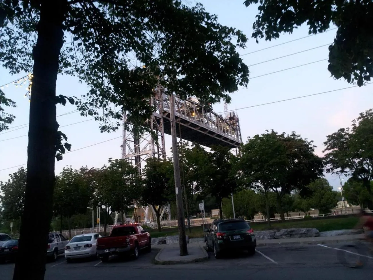 Neighbourhood in Canalside Restaurant & Inn