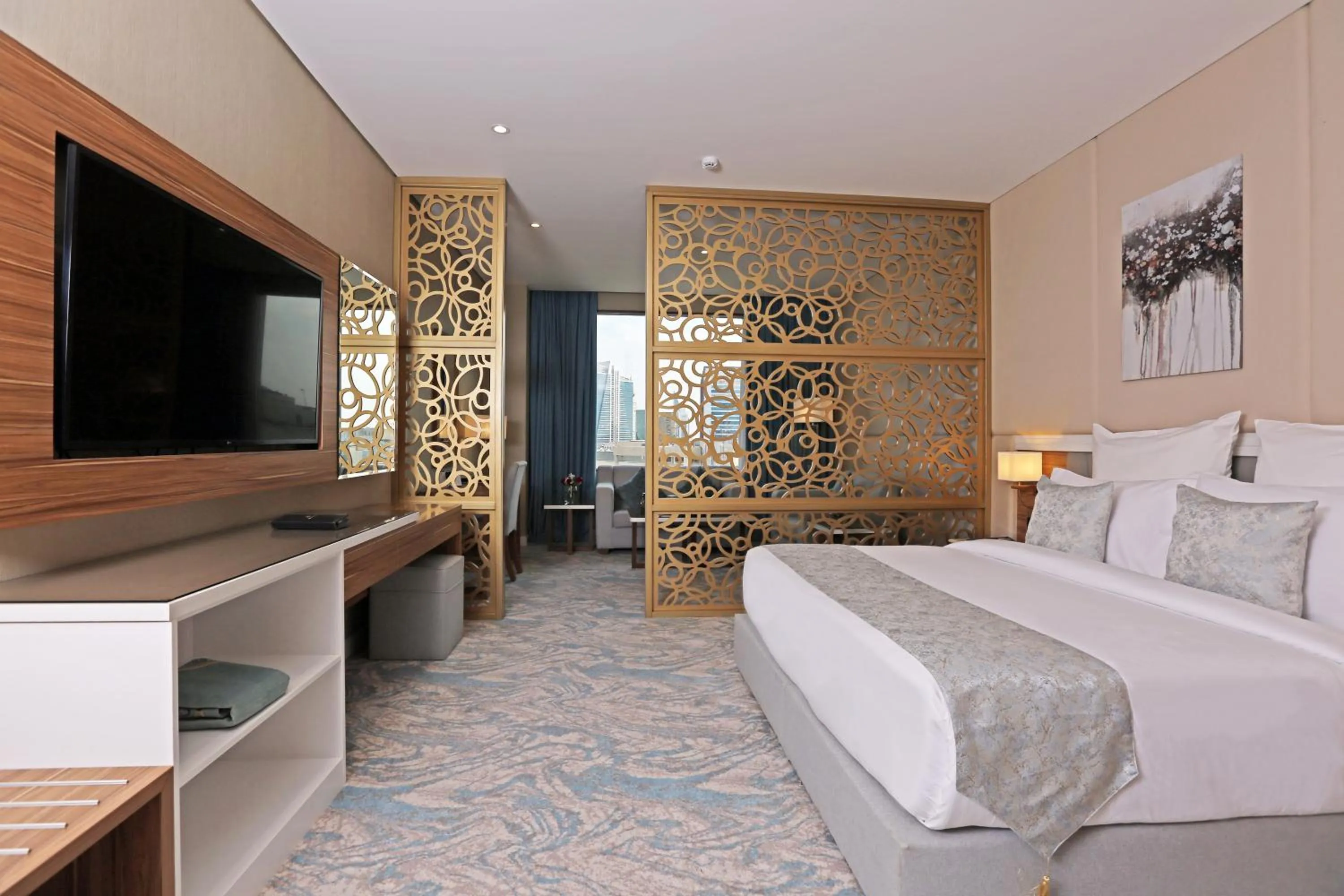 Bed in Cantonal Hotel by Warwick