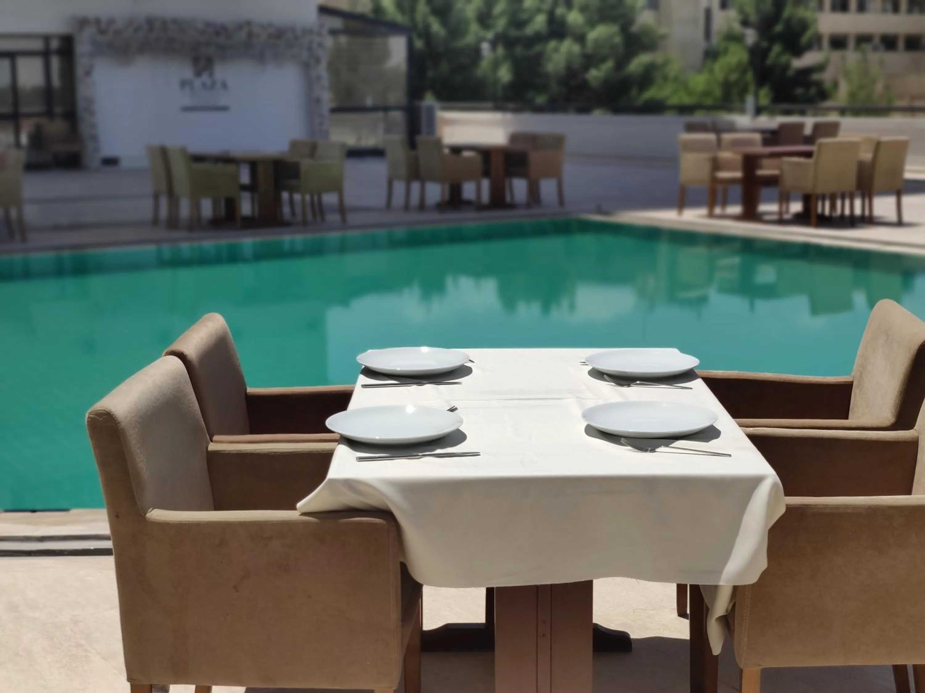 Swimming pool in Plaza Hotel Diyarbakir