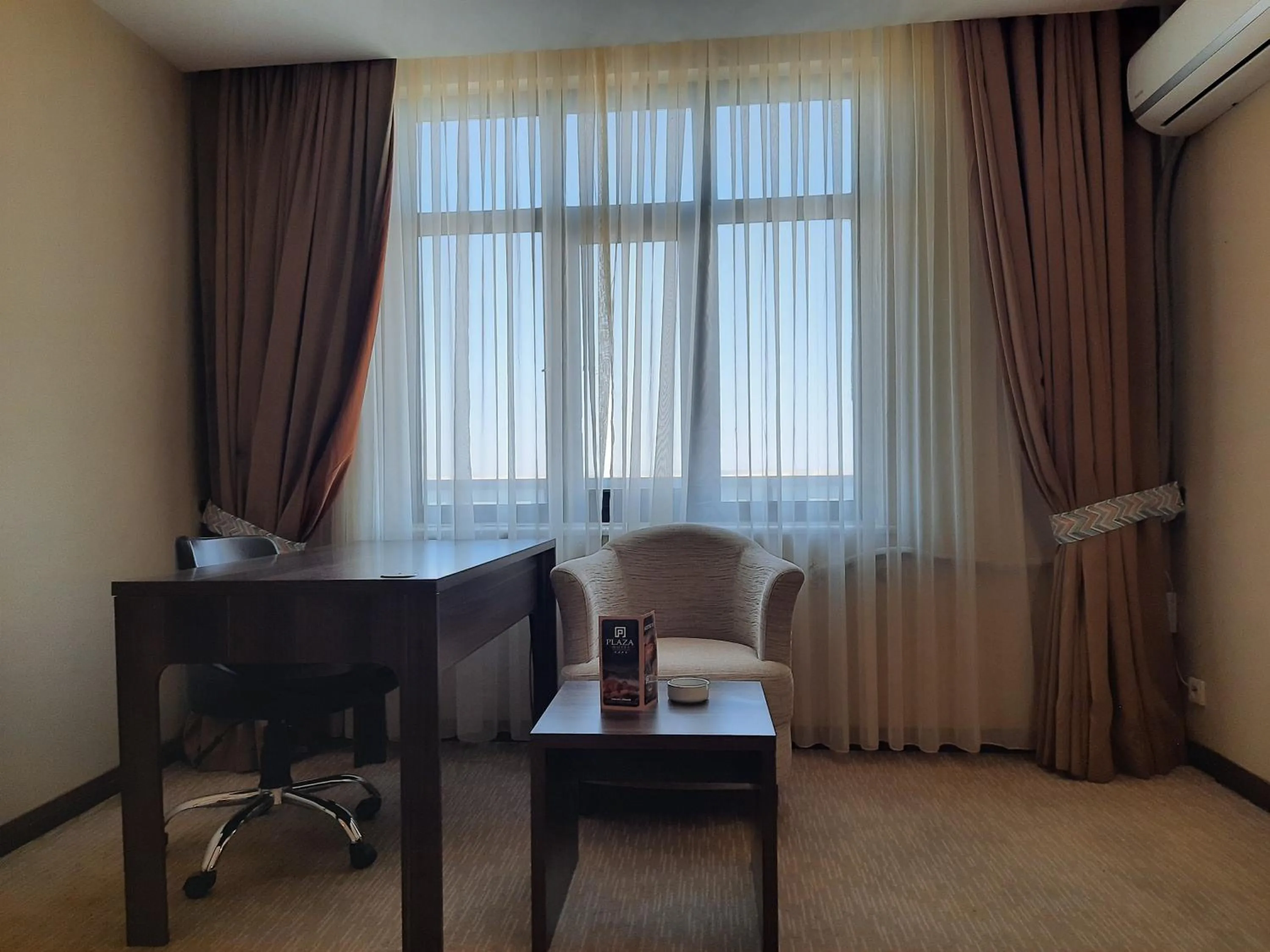 Communal lounge/ TV room in Plaza Hotel Diyarbakir