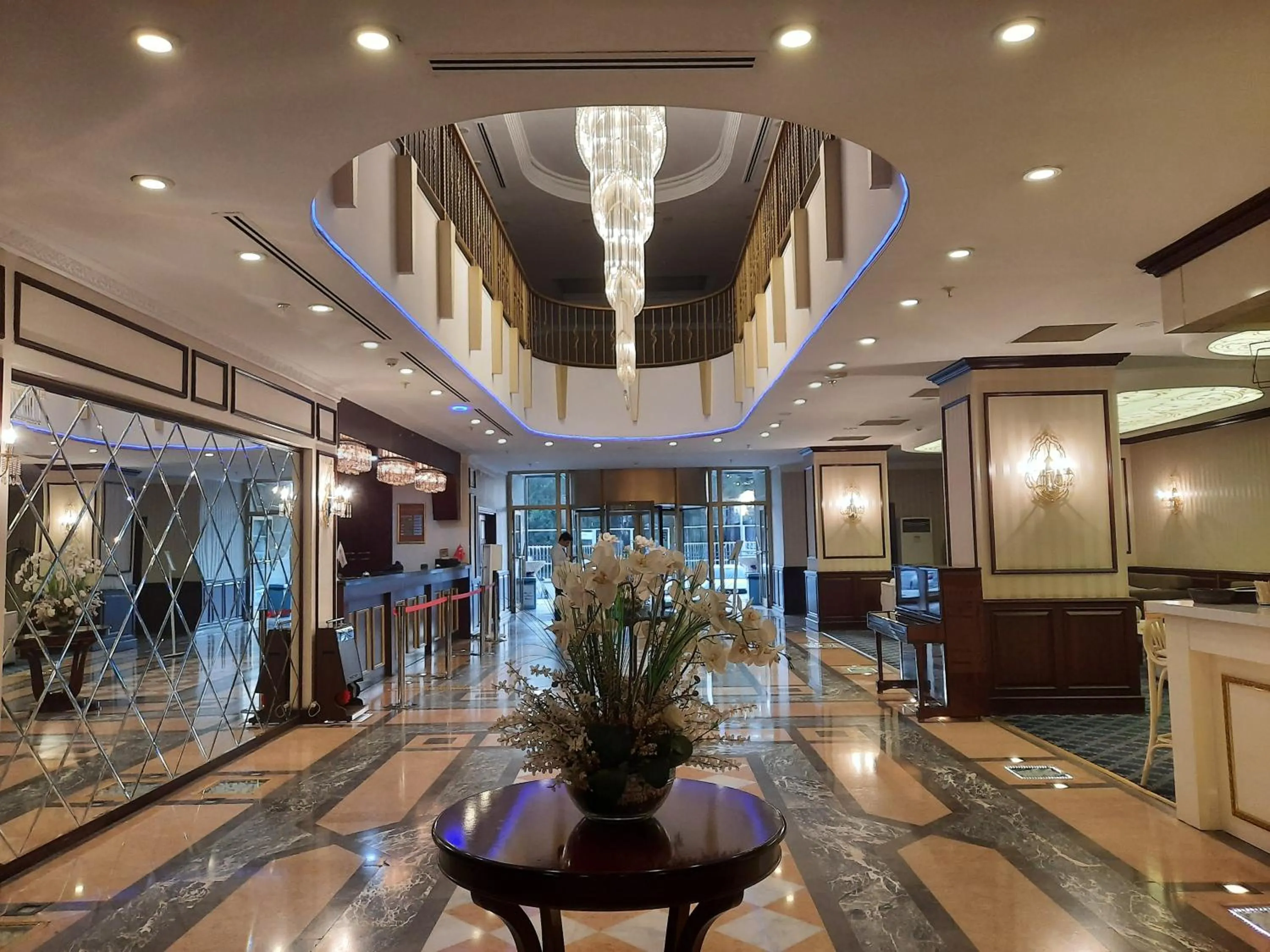 Lobby or reception in Plaza Hotel Diyarbakir