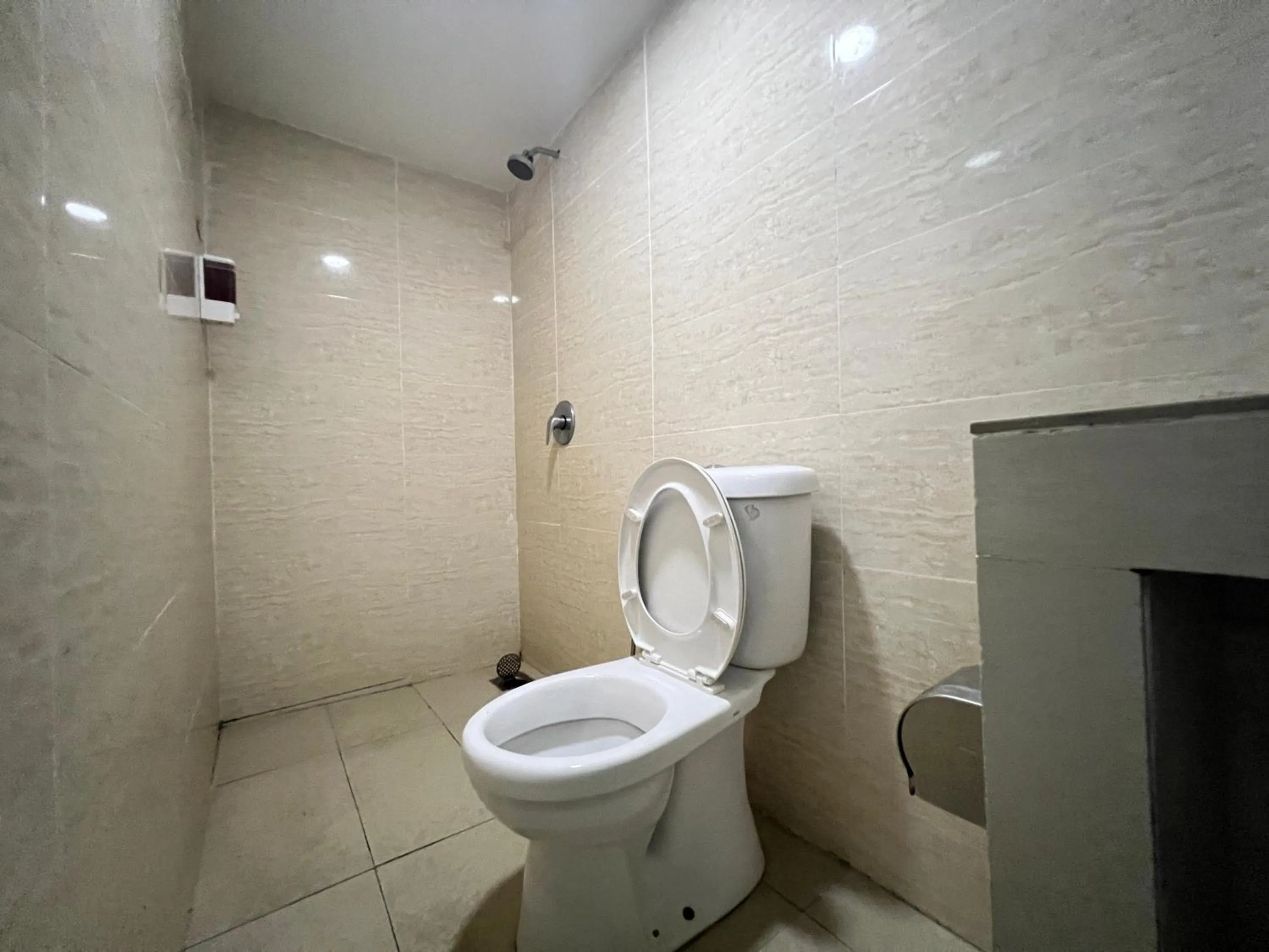 Bathroom in Stutong Point managed by SECOM