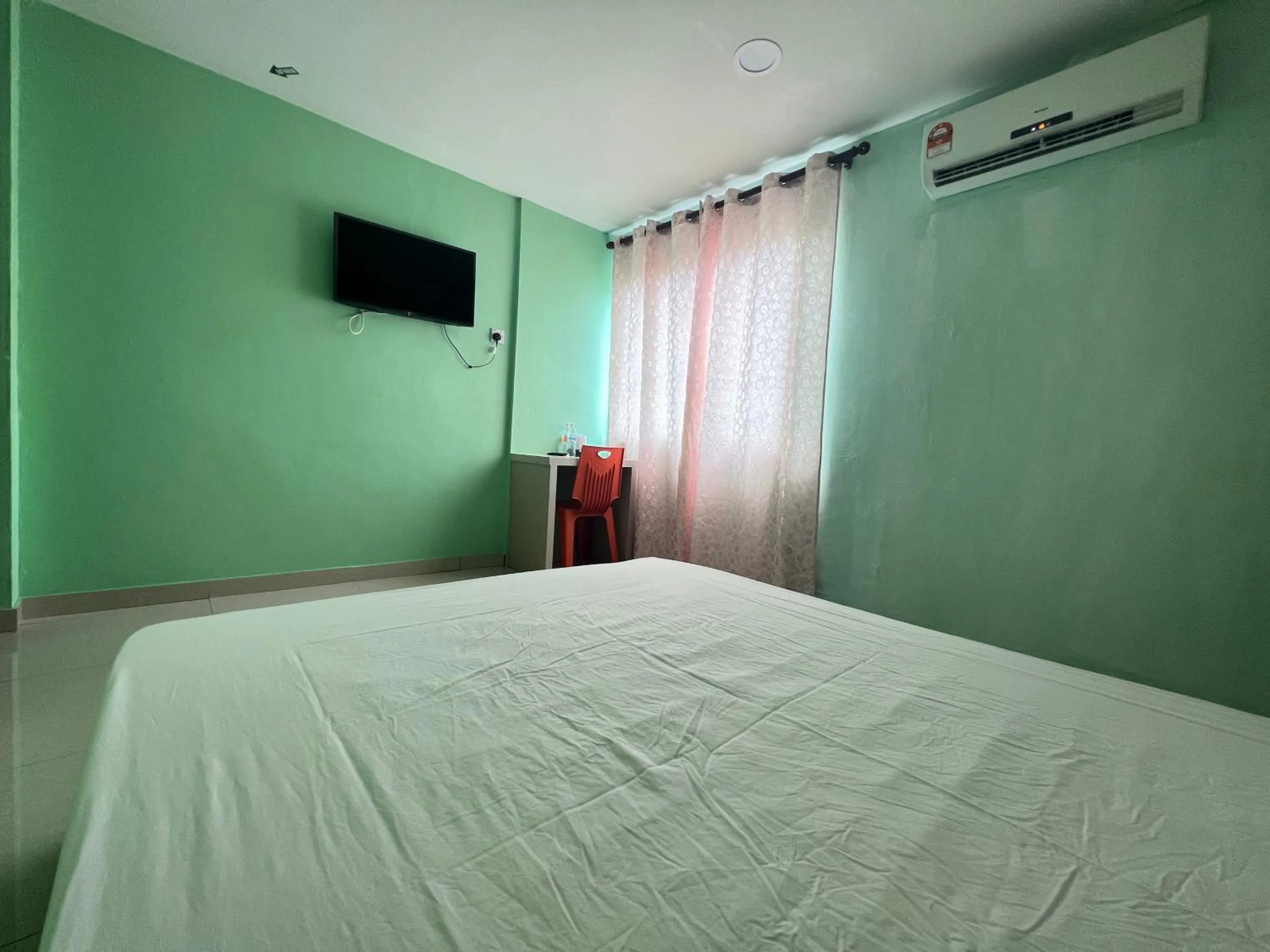 Bedroom in Stutong Point managed by SECOM