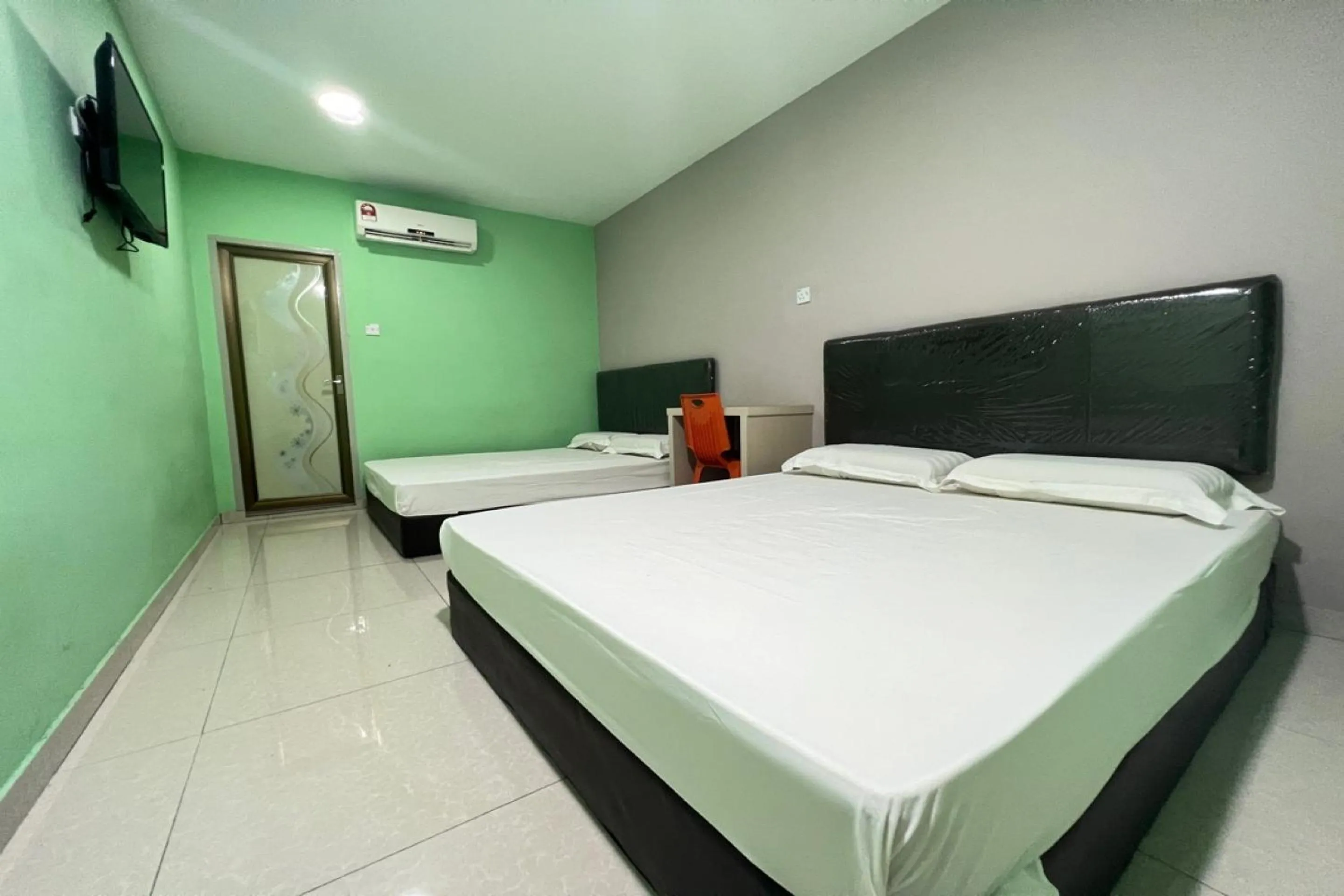 Bed in Stutong Point managed by SECOM