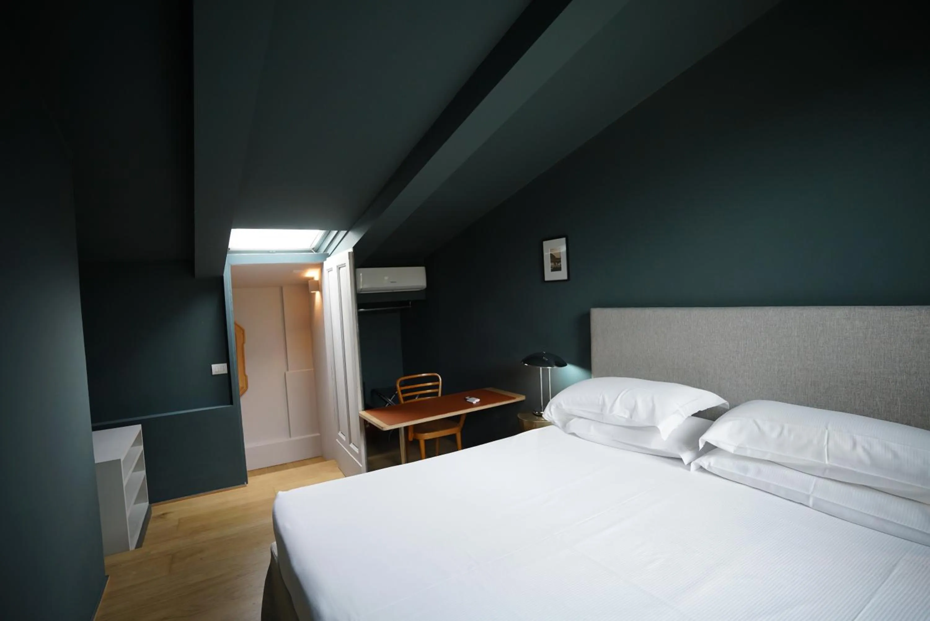 Bedroom, Bed in Riva Lofts Florence