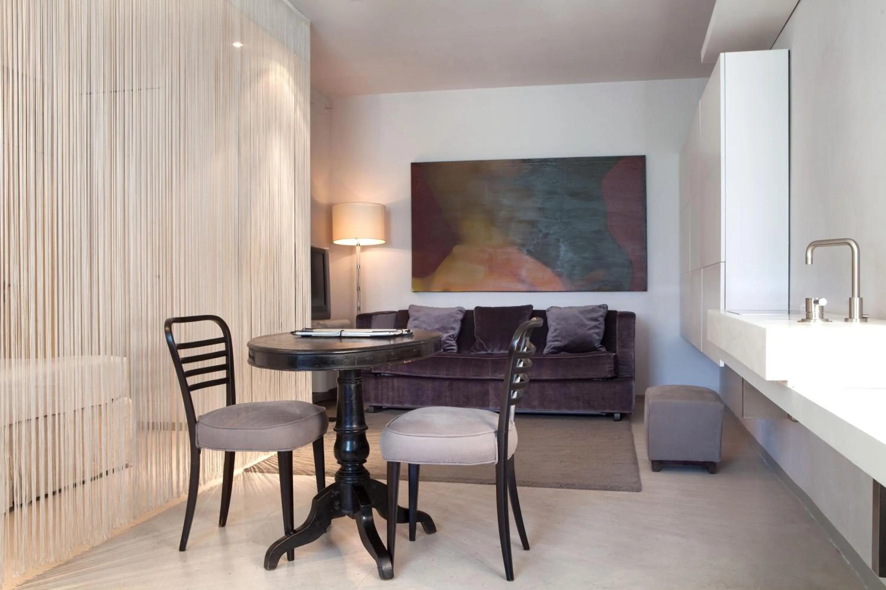 Dining area in Riva Lofts Florence