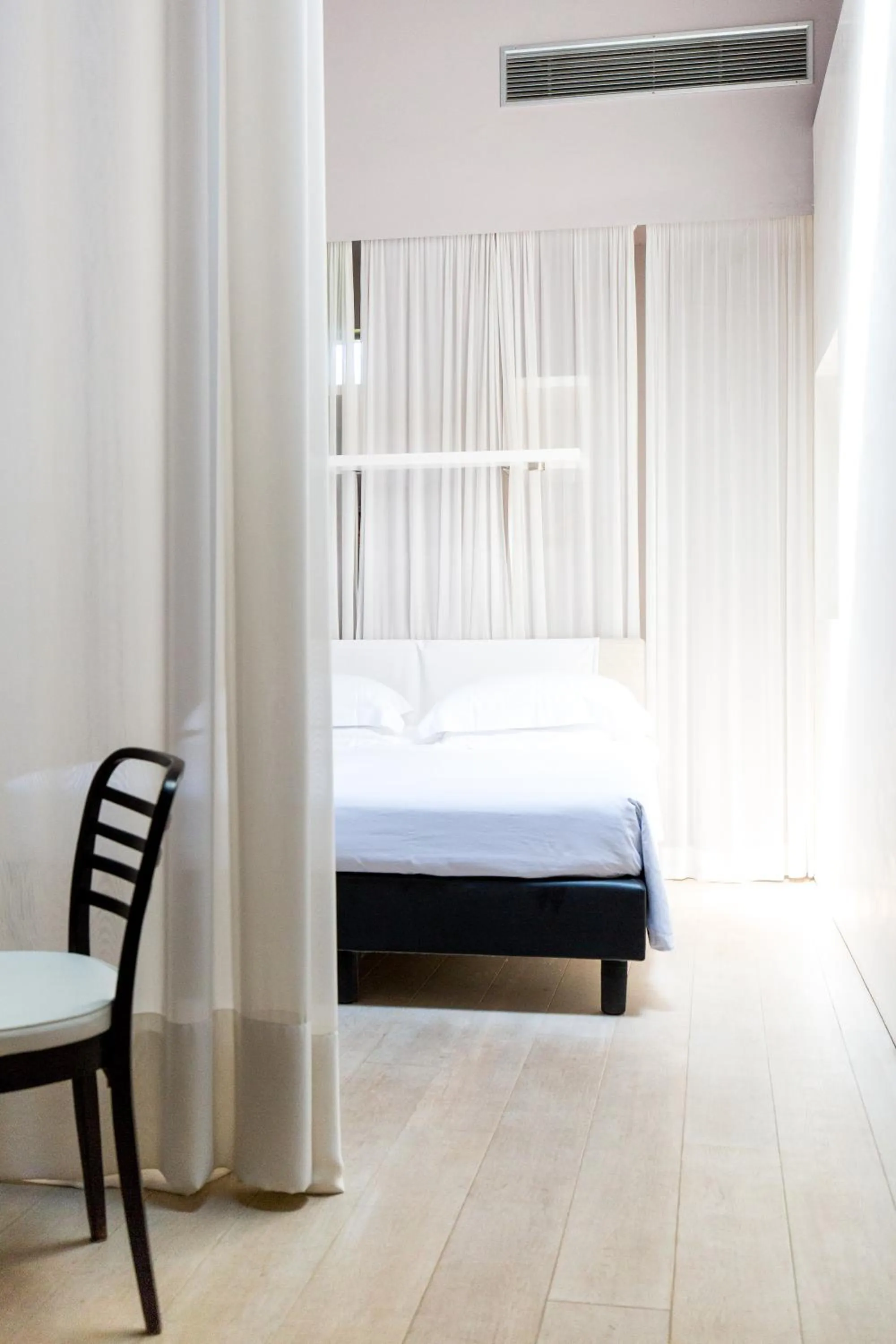 Bed in Riva Lofts Florence