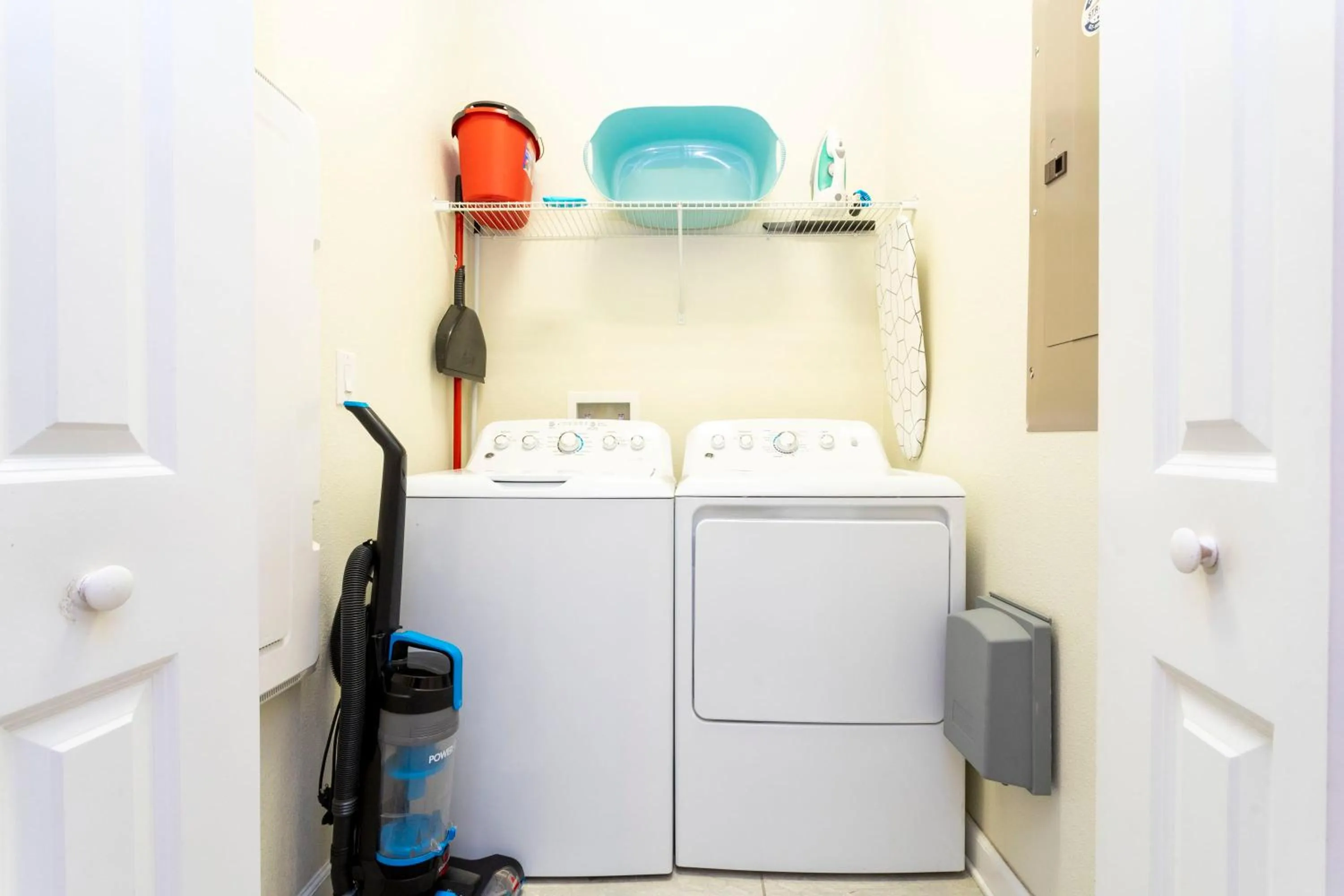 Magnificent 5Bd w/ Pool Close to Disney @Storey Lake 4800