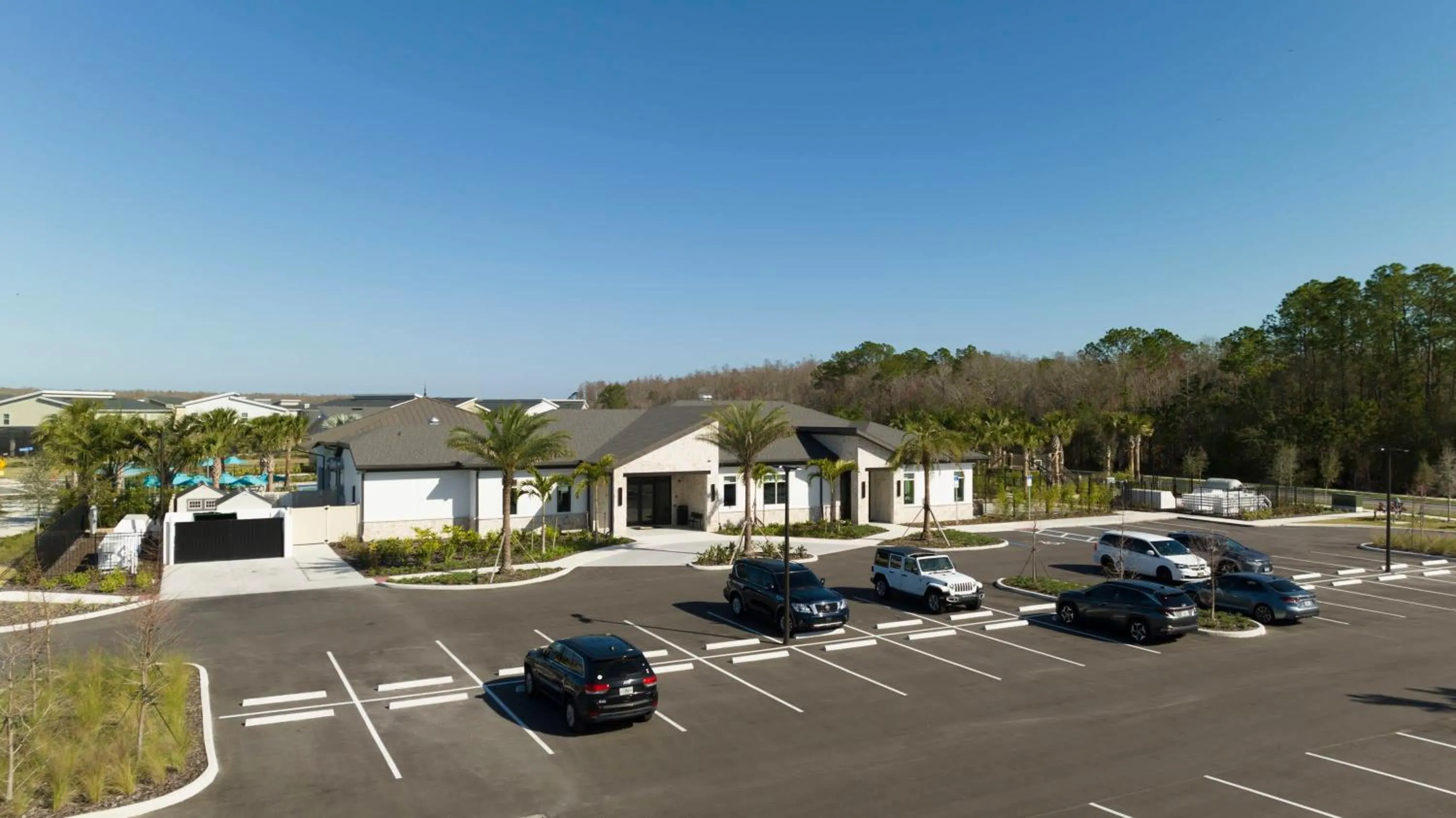 Magnificent 5Bd w/ Pool Close to Disney @Storey Lake 4800