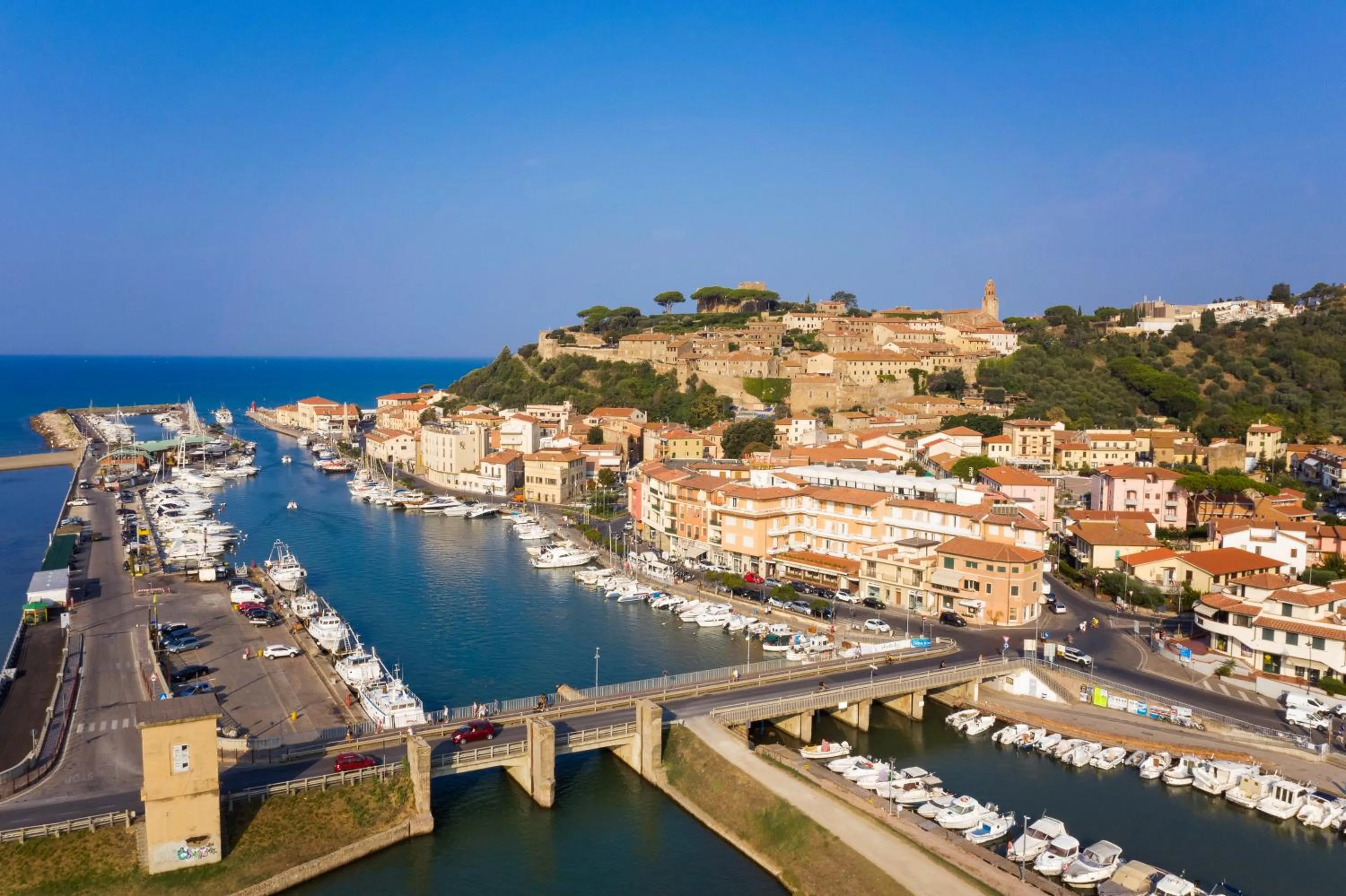 Property building in Hotel L'Approdo