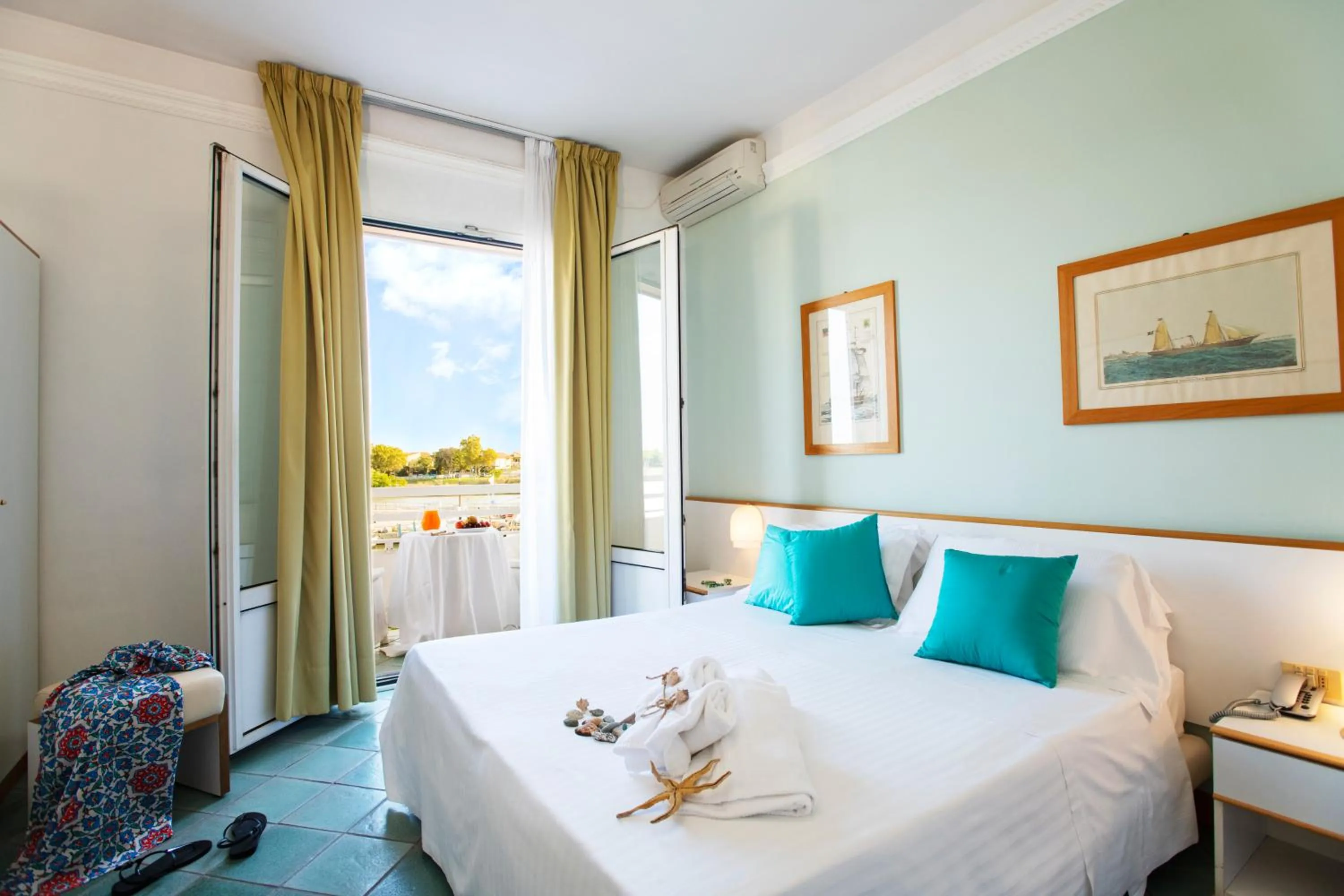 furniture, Bed in Hotel L'Approdo