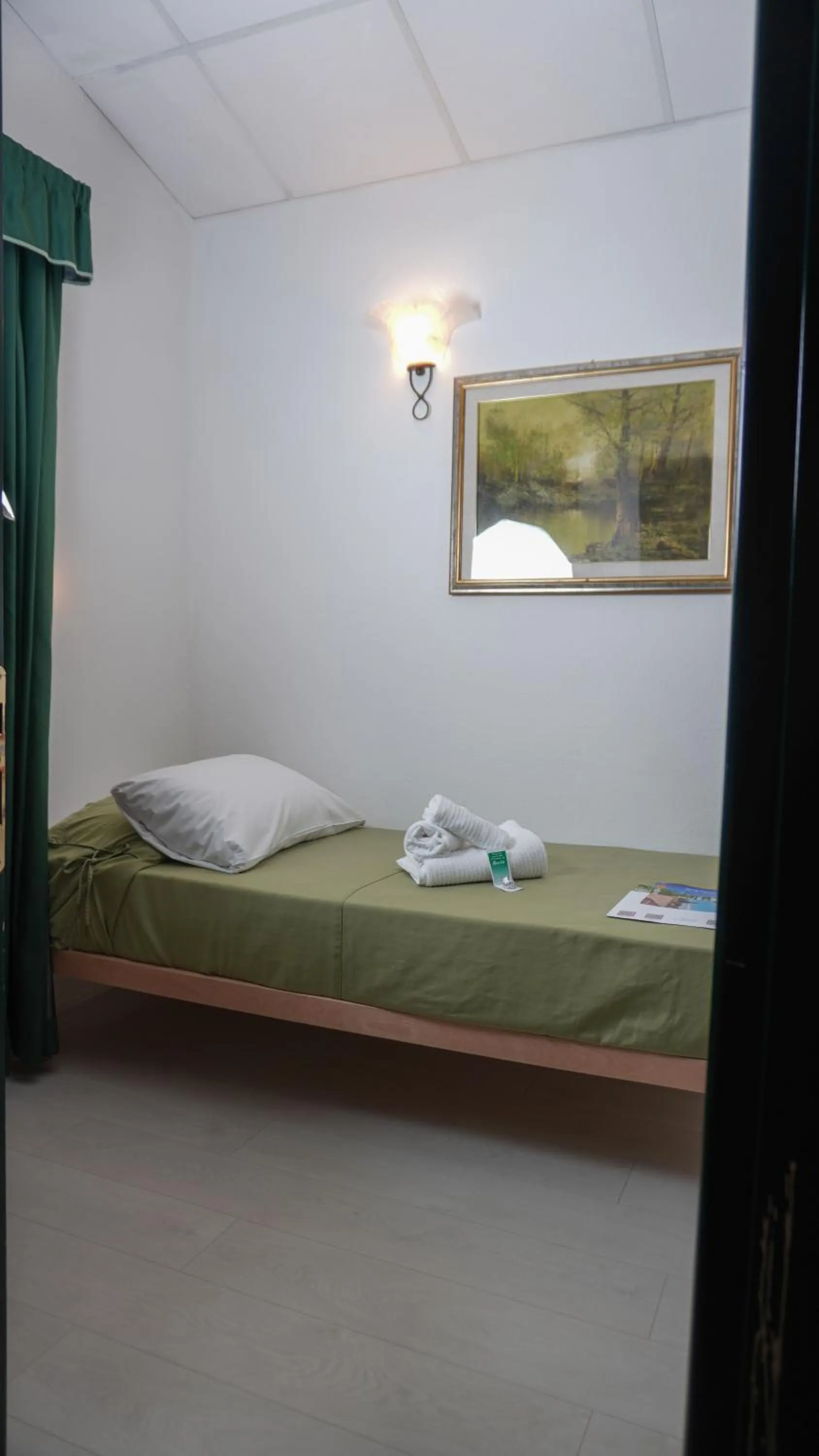 Photo of the whole room, Bed in Albergo Le Macinaie - Monte Amiata