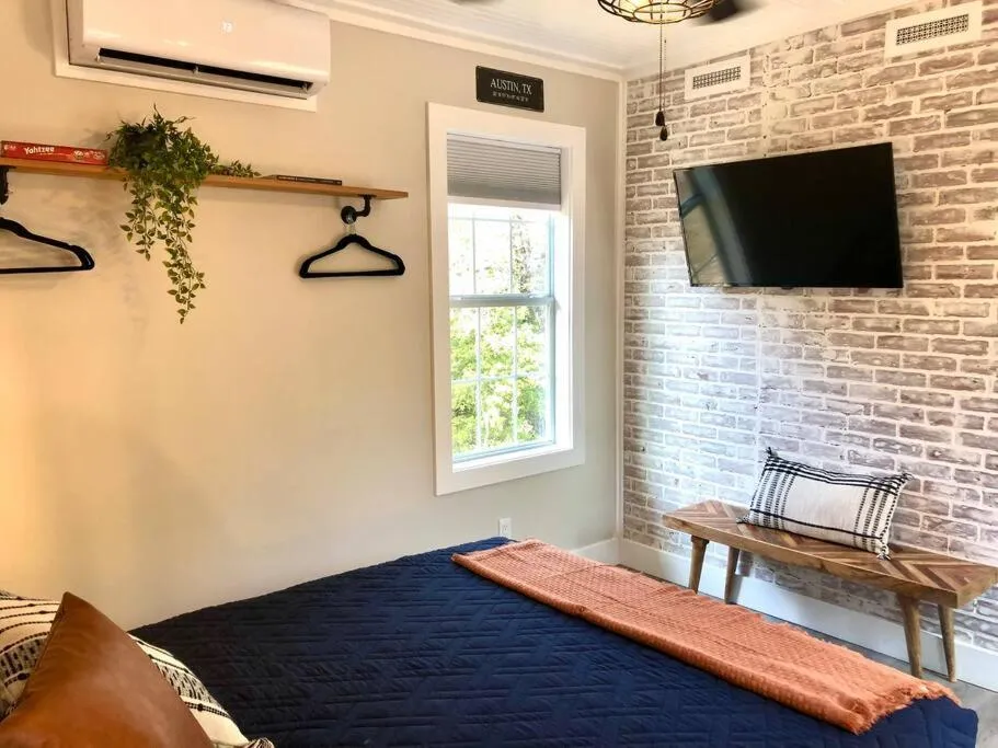 The Bobcat Cabin - The Cabins at Rim Rock