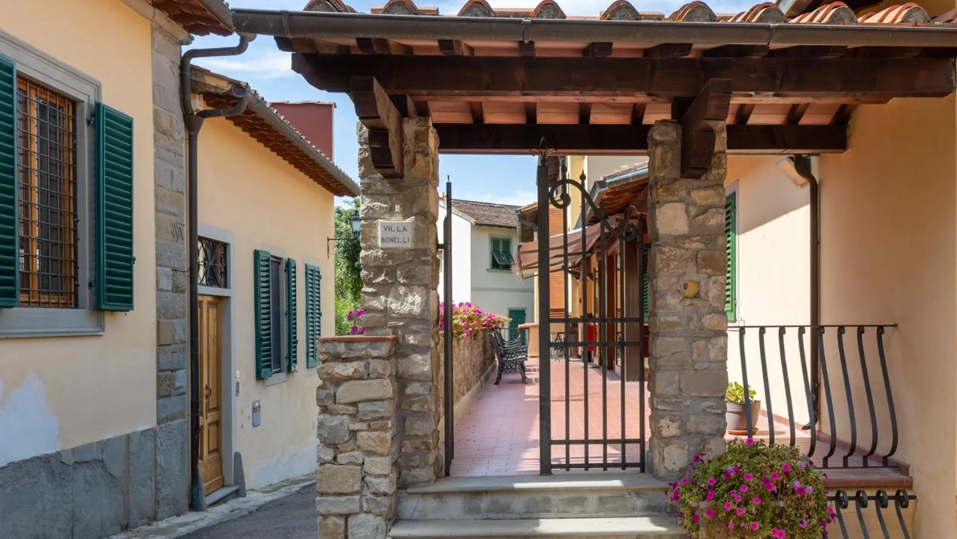 Patio in Hotel Villa Bonelli