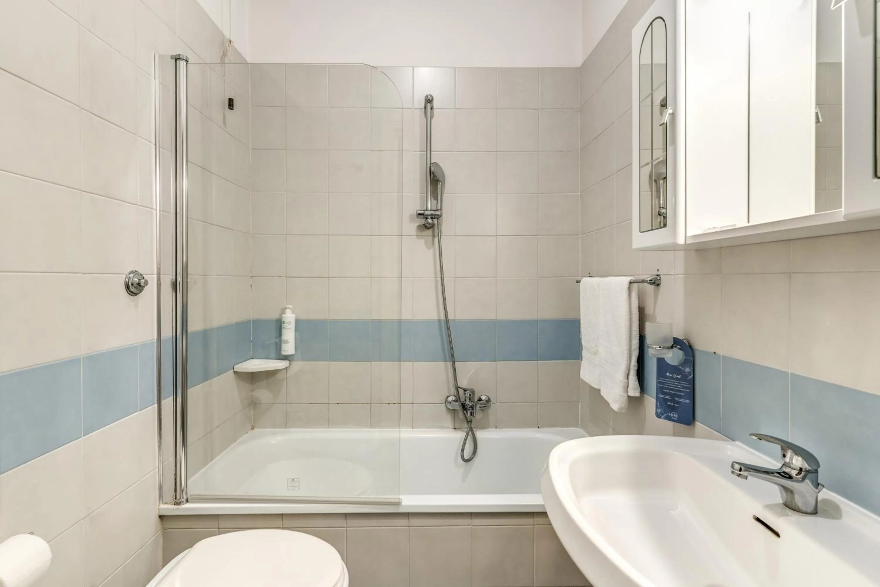 Shower in Hotel Orazia