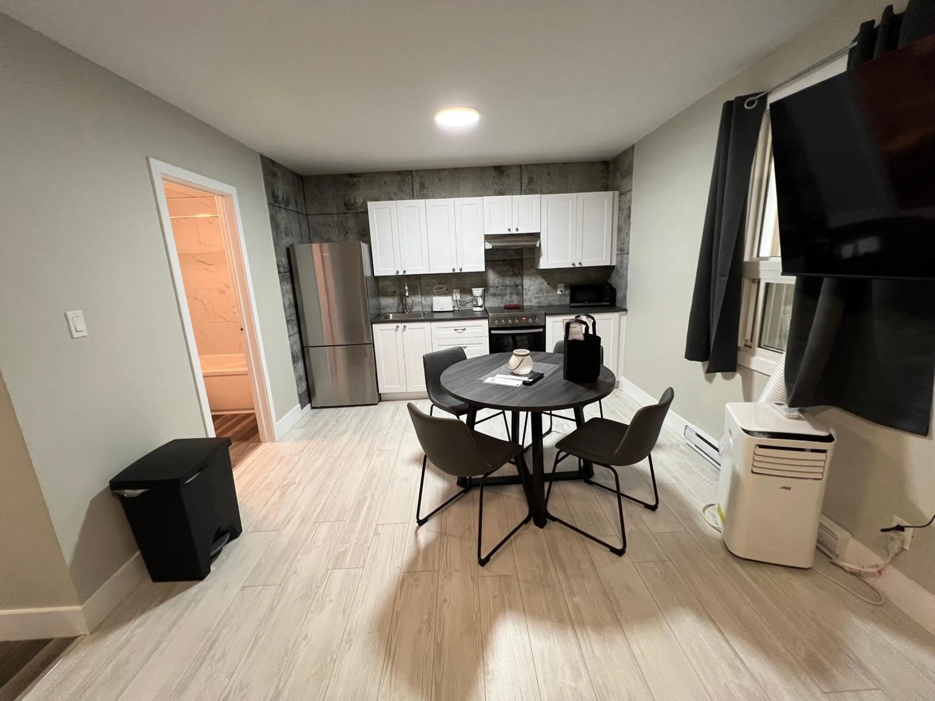 Kitchen or kitchenette in Le Centre-Ville