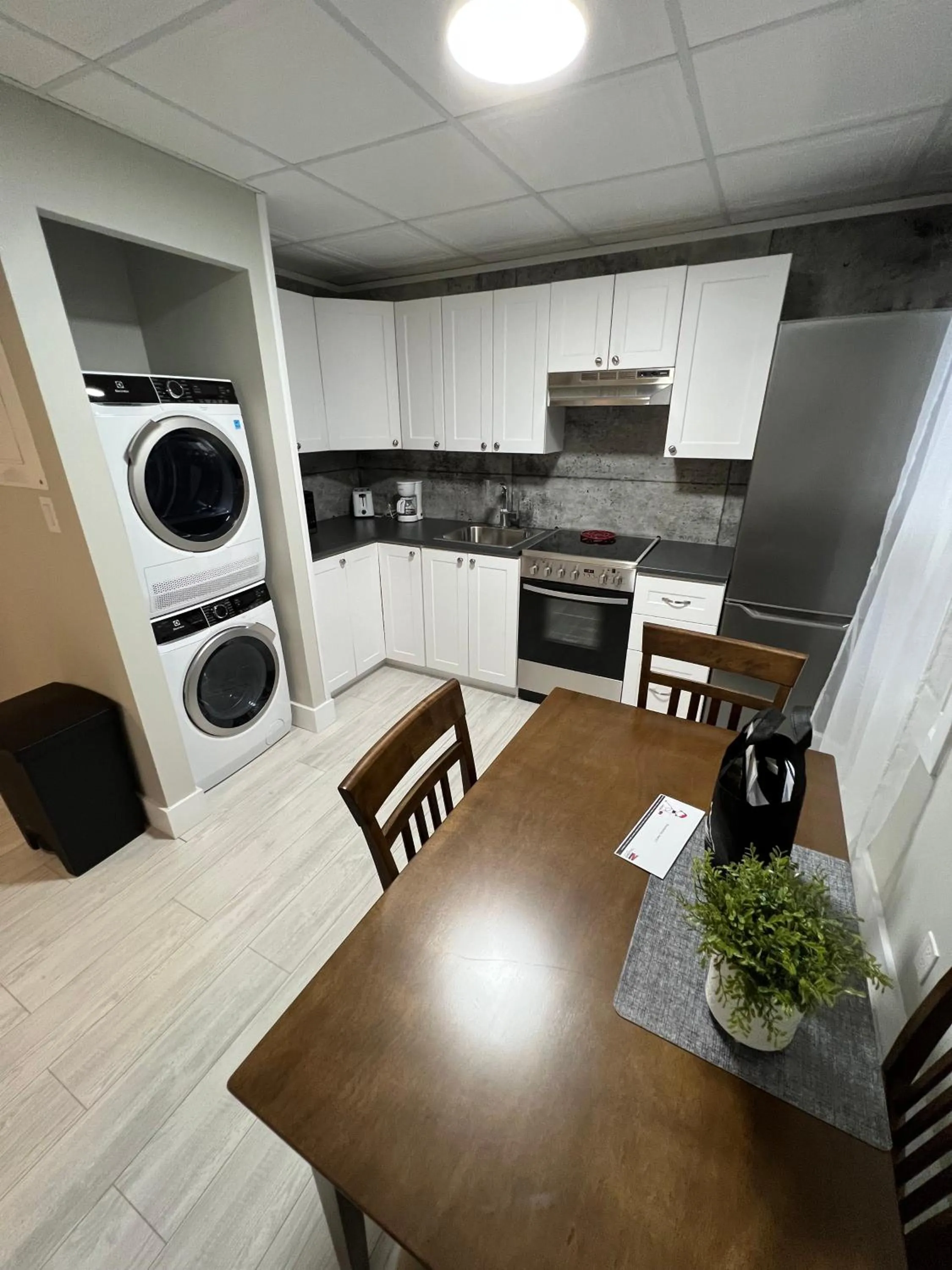 Kitchen or kitchenette in Le Centre-Ville