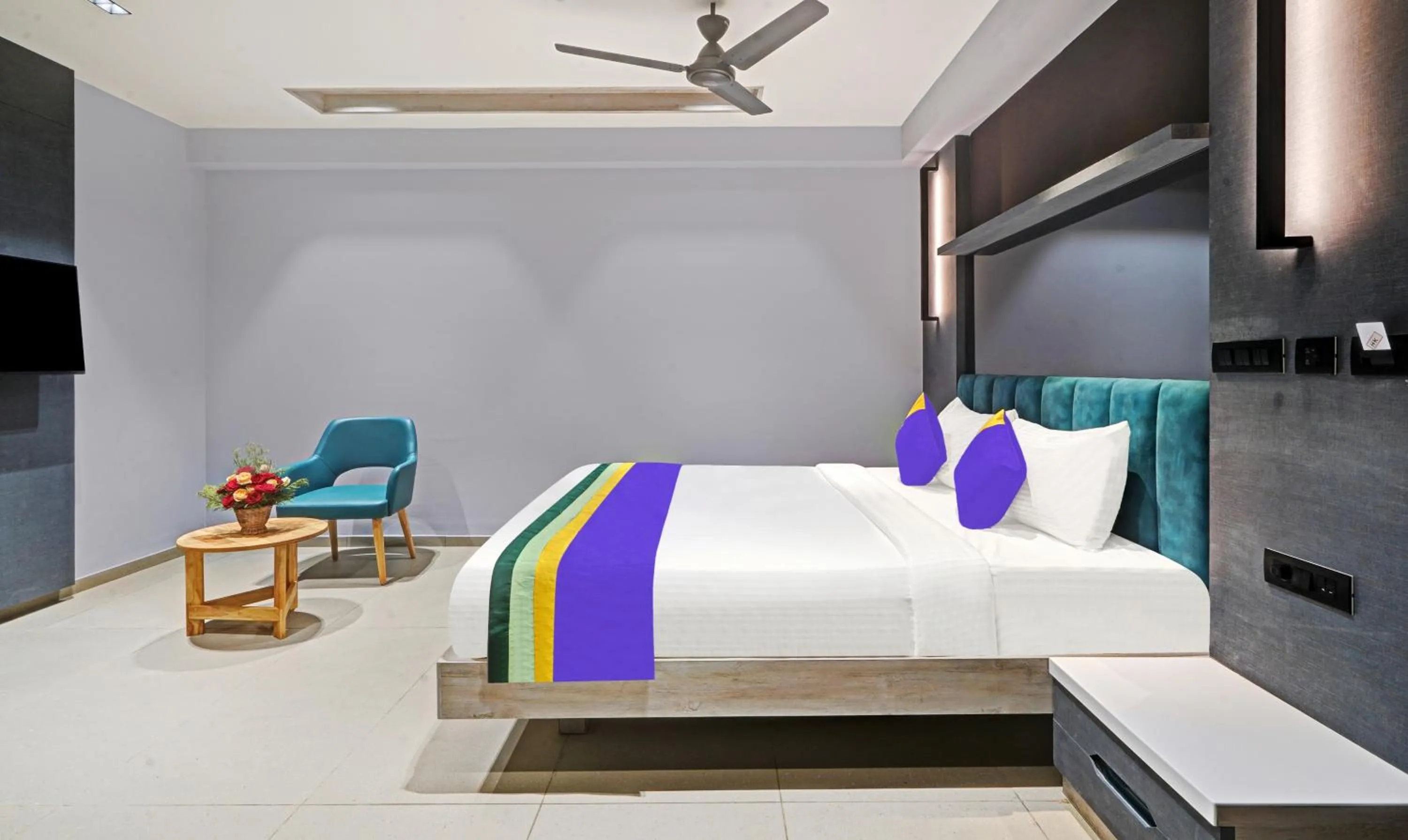 Bedroom, Bed in Treebo Premium La Orchid, Big Temple