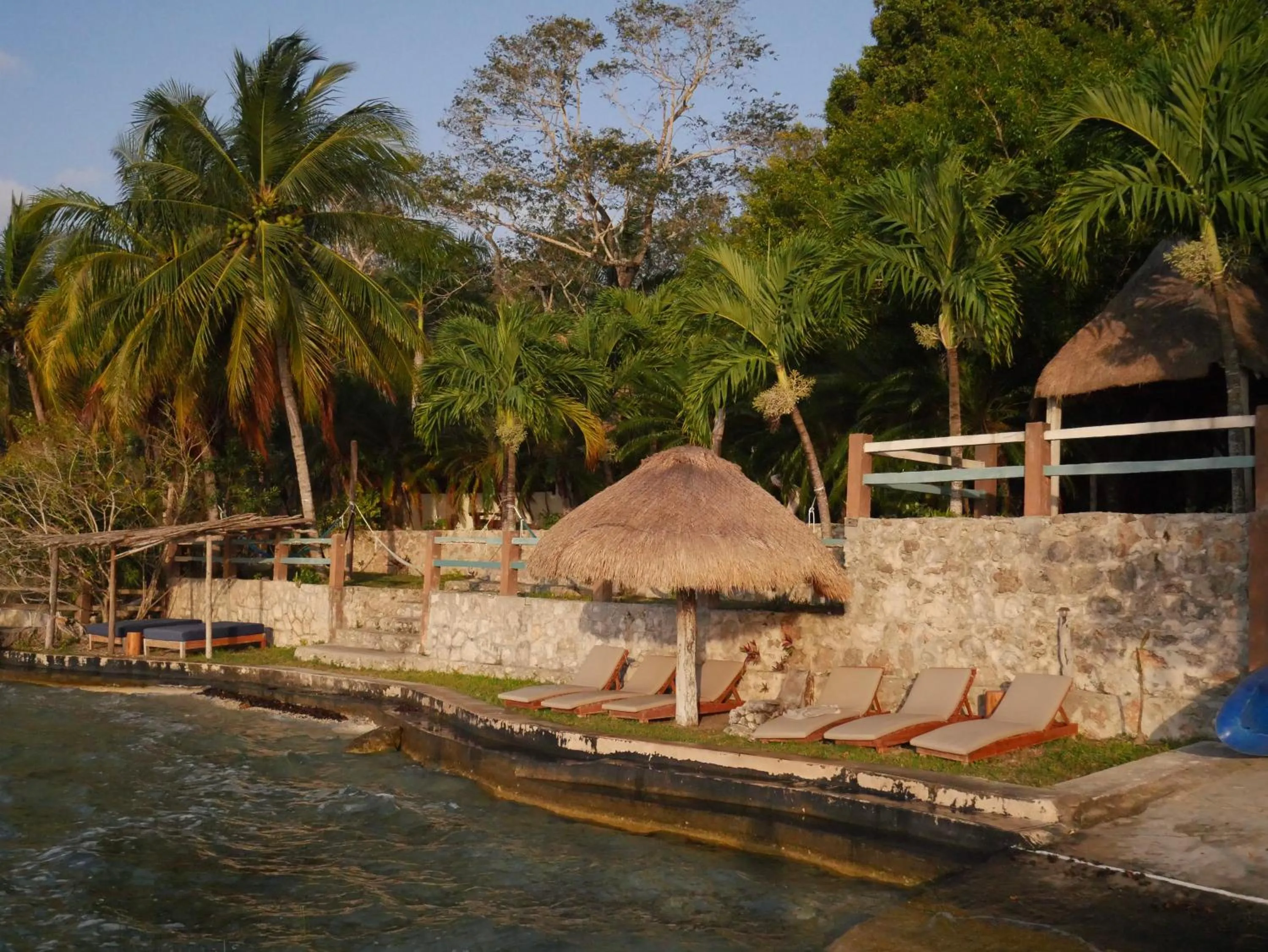 Day in Villa Santuario Lake front Oasis