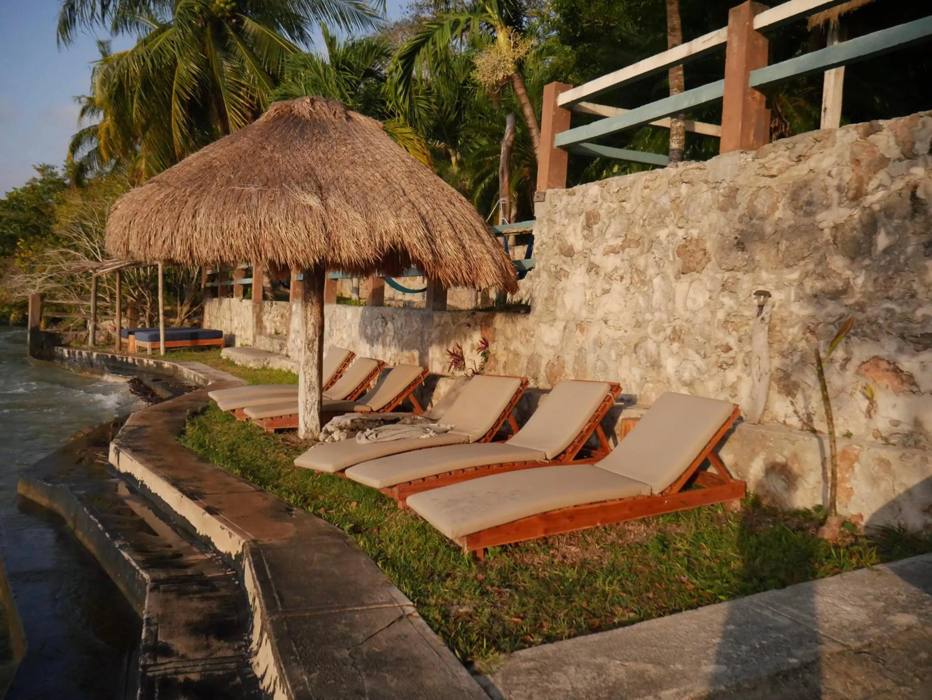 Day in Villa Santuario Lake front Oasis