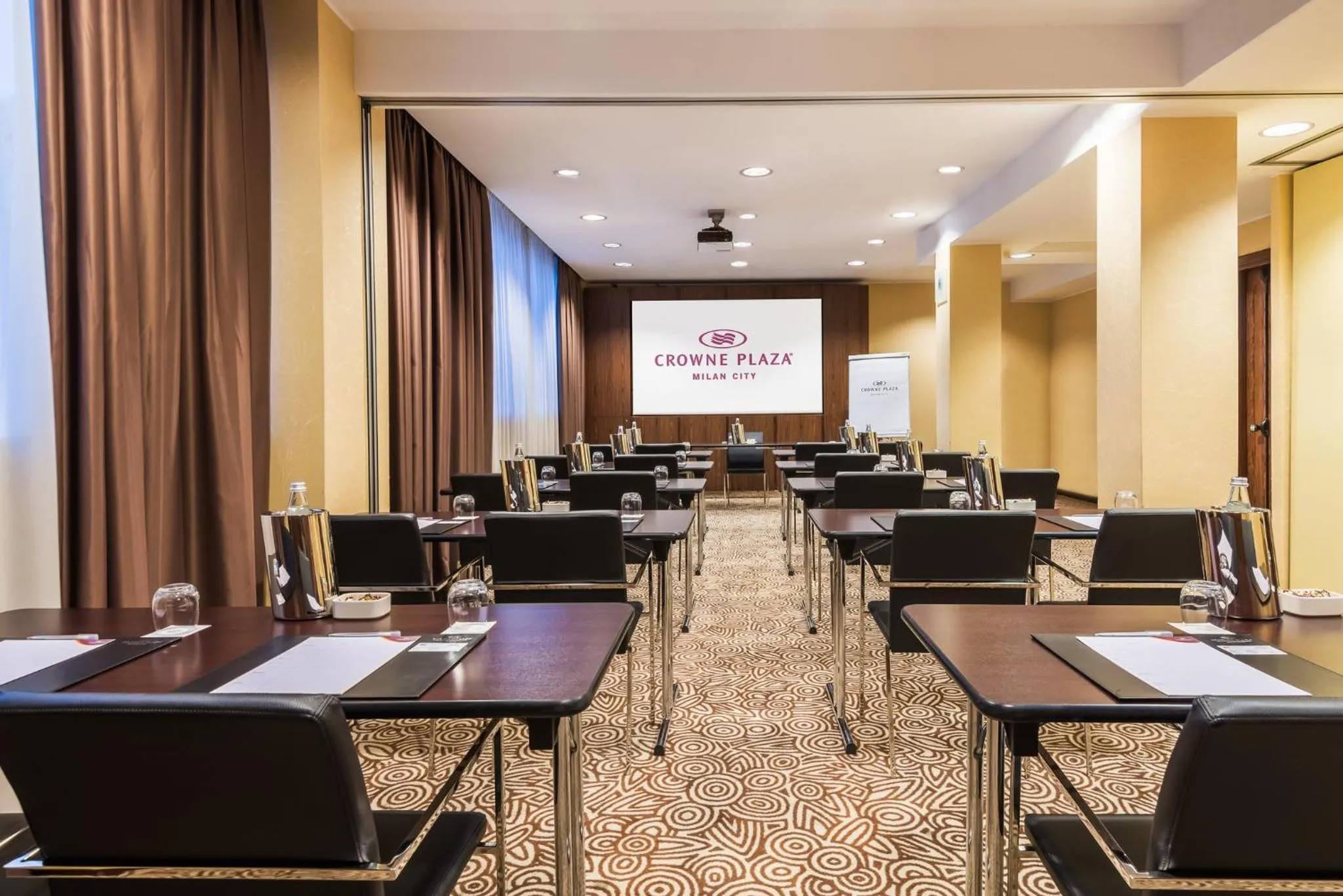 Meeting/conference room in Crowne Plaza Milan City by IHG