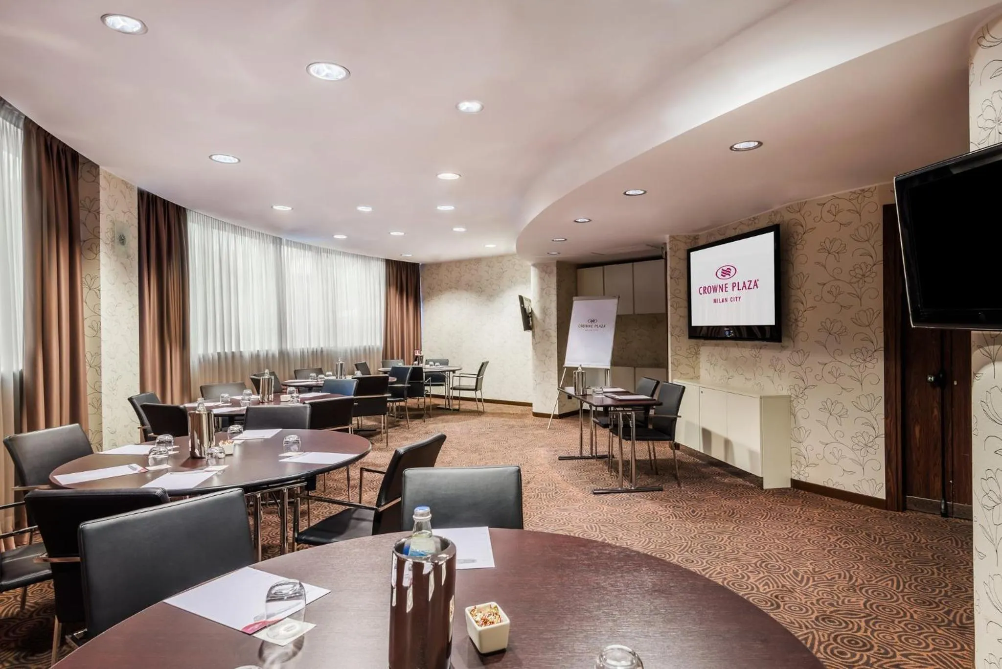 Meeting/conference room in Crowne Plaza Milan City by IHG