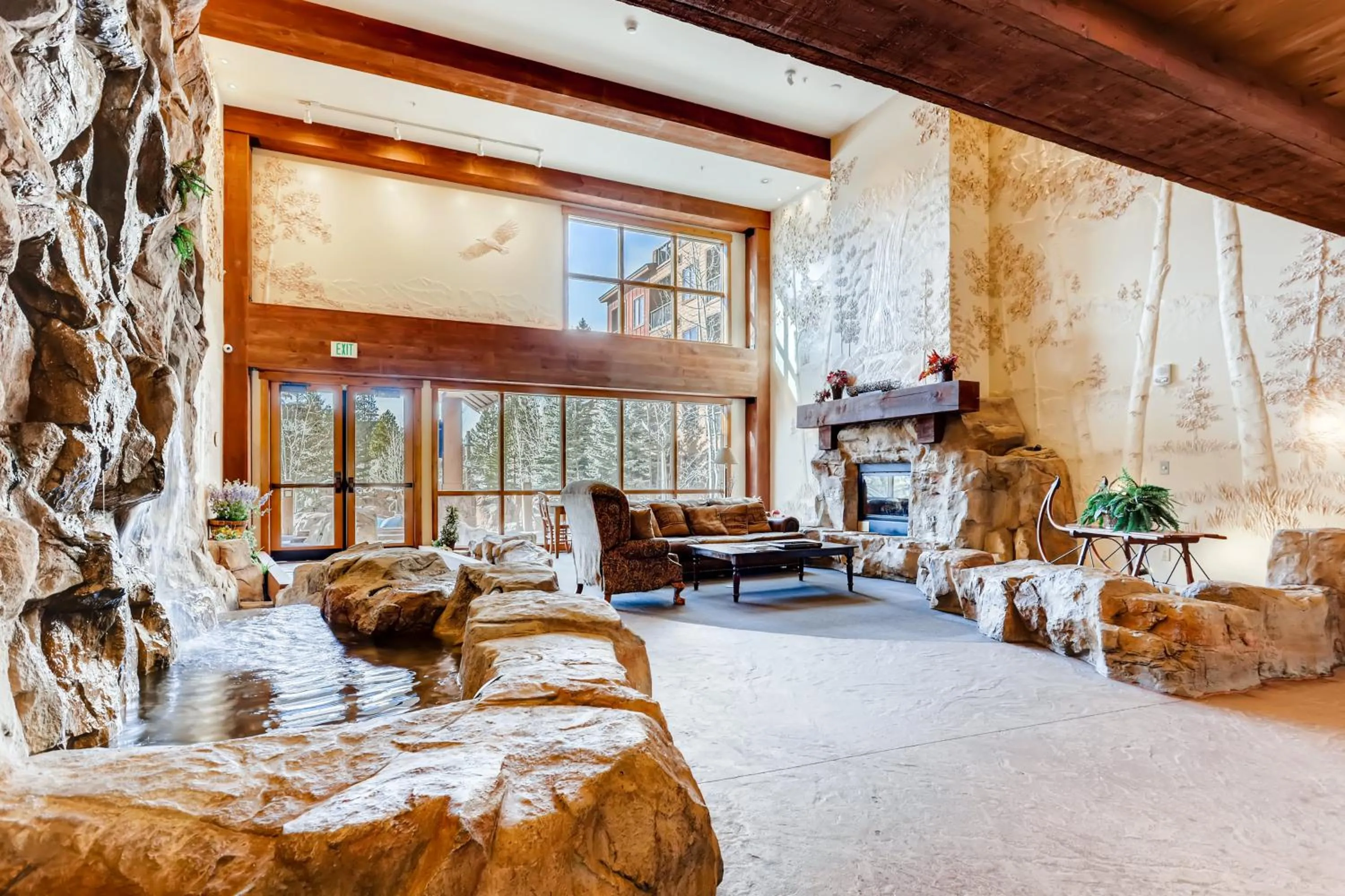Lobby or reception, Bed in The Springs Condominiums by Vail Resorts