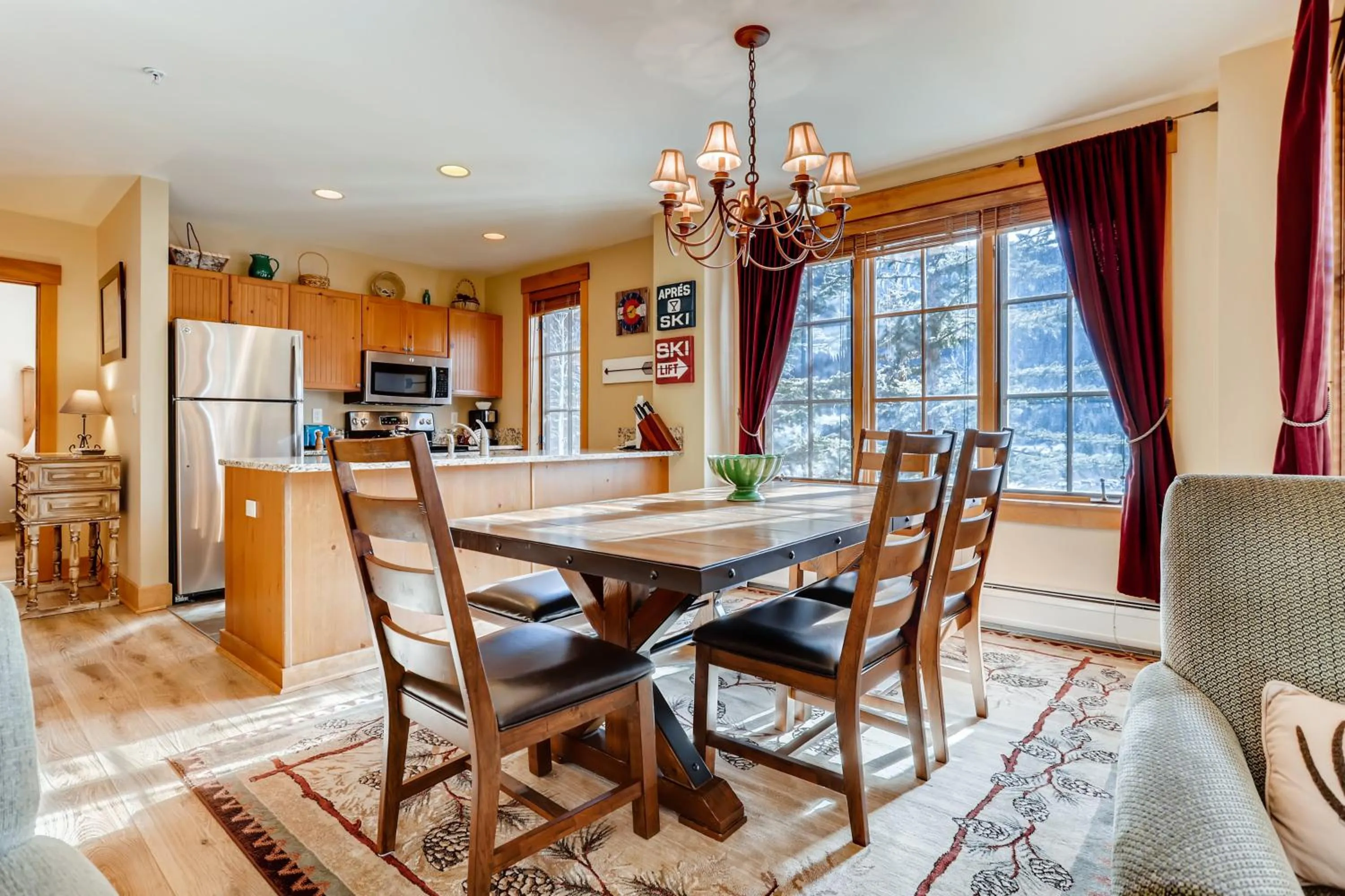 Food and drinks in The Springs Condominiums by Vail Resorts