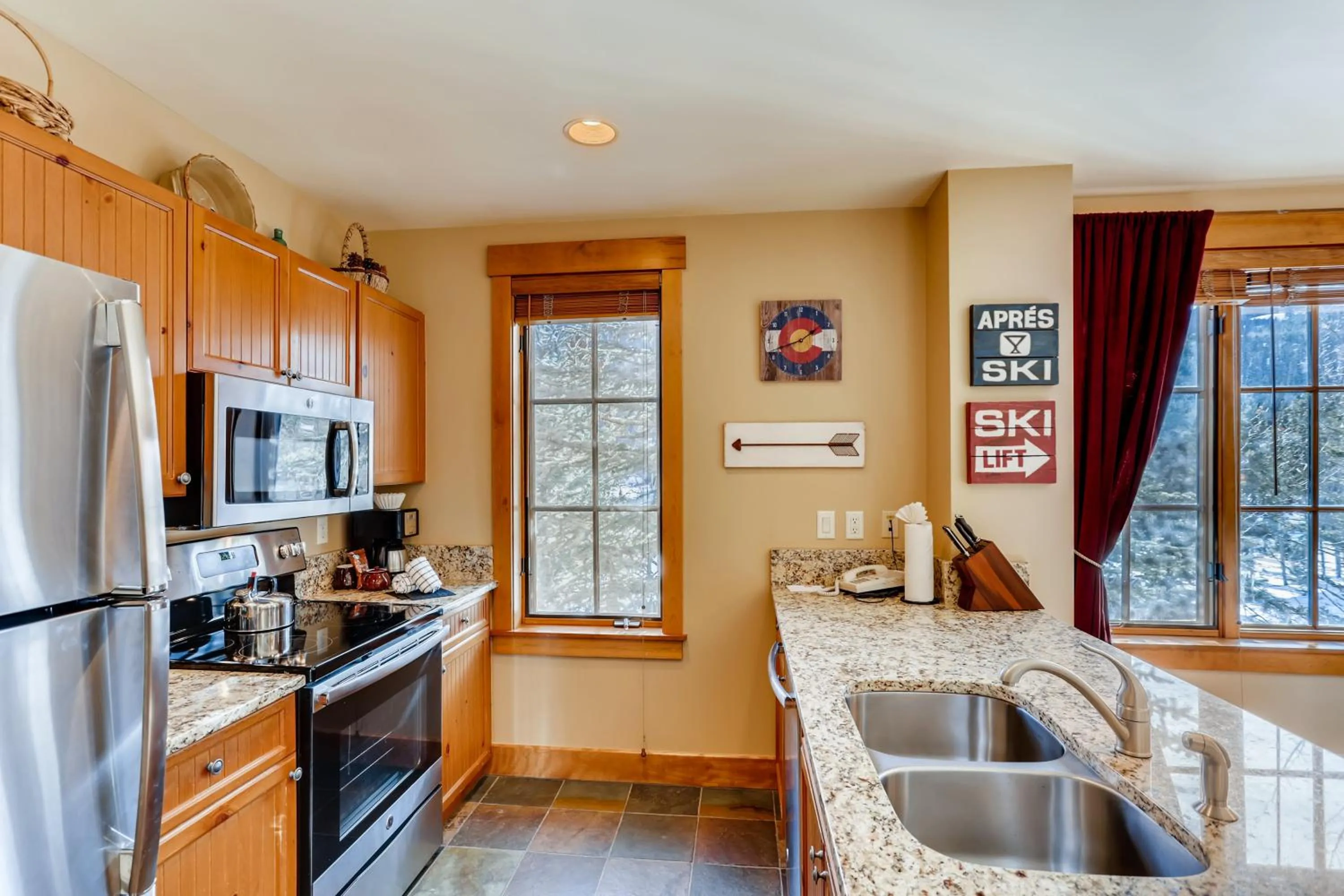 Kitchen or kitchenette in The Springs Condominiums by Vail Resorts