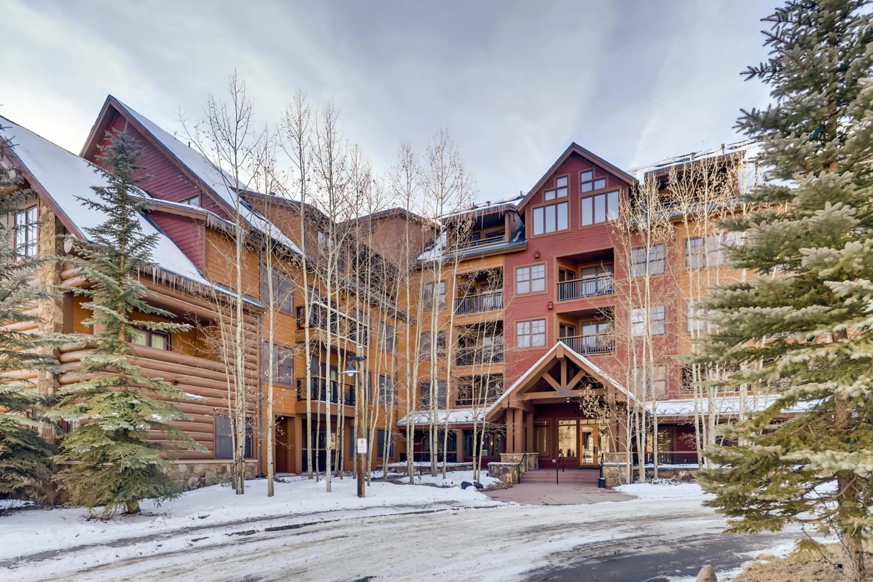 Property building in The Springs Condominiums by Vail Resorts