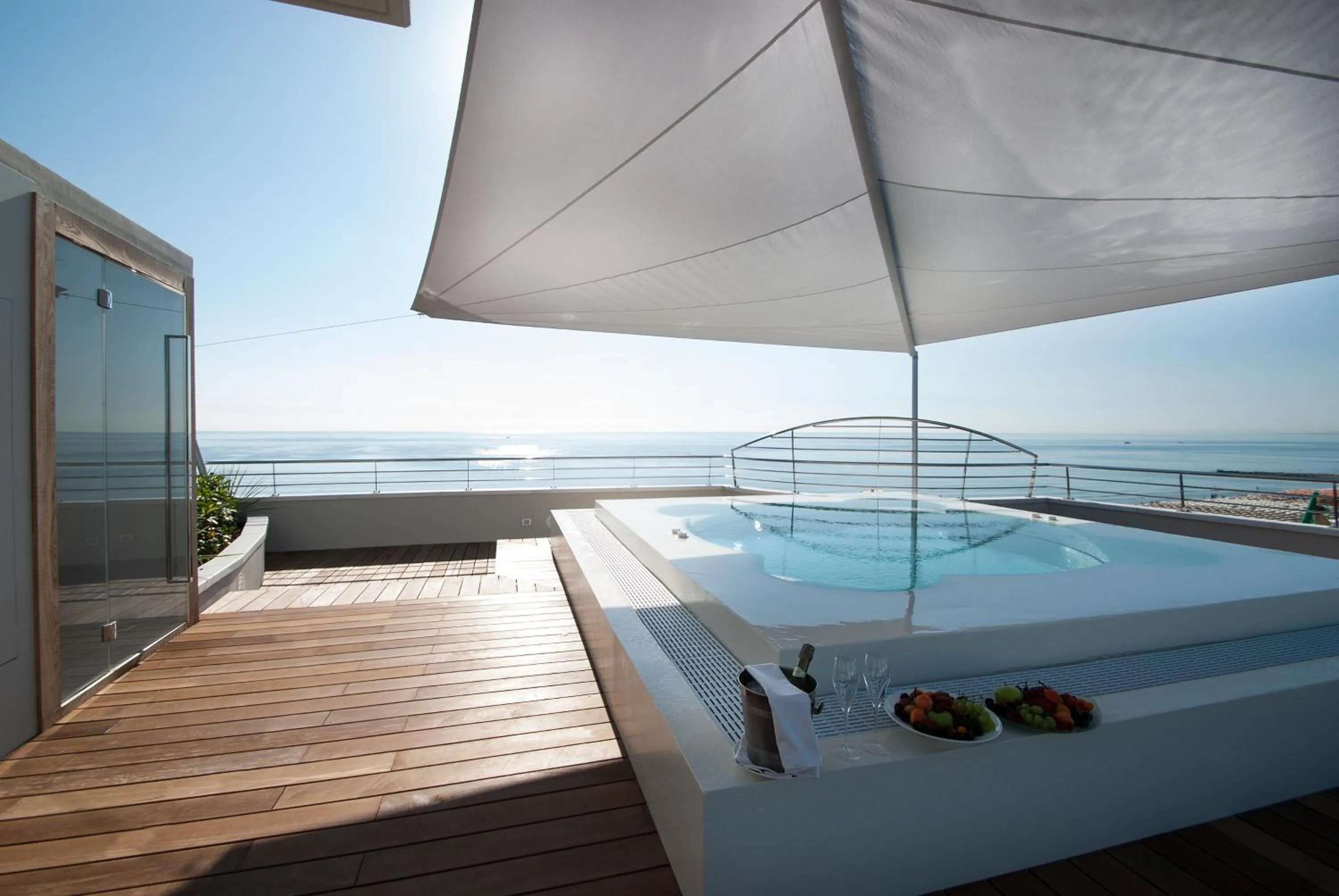 Balcony/Terrace in Hotel Waldorf- Premier Resort