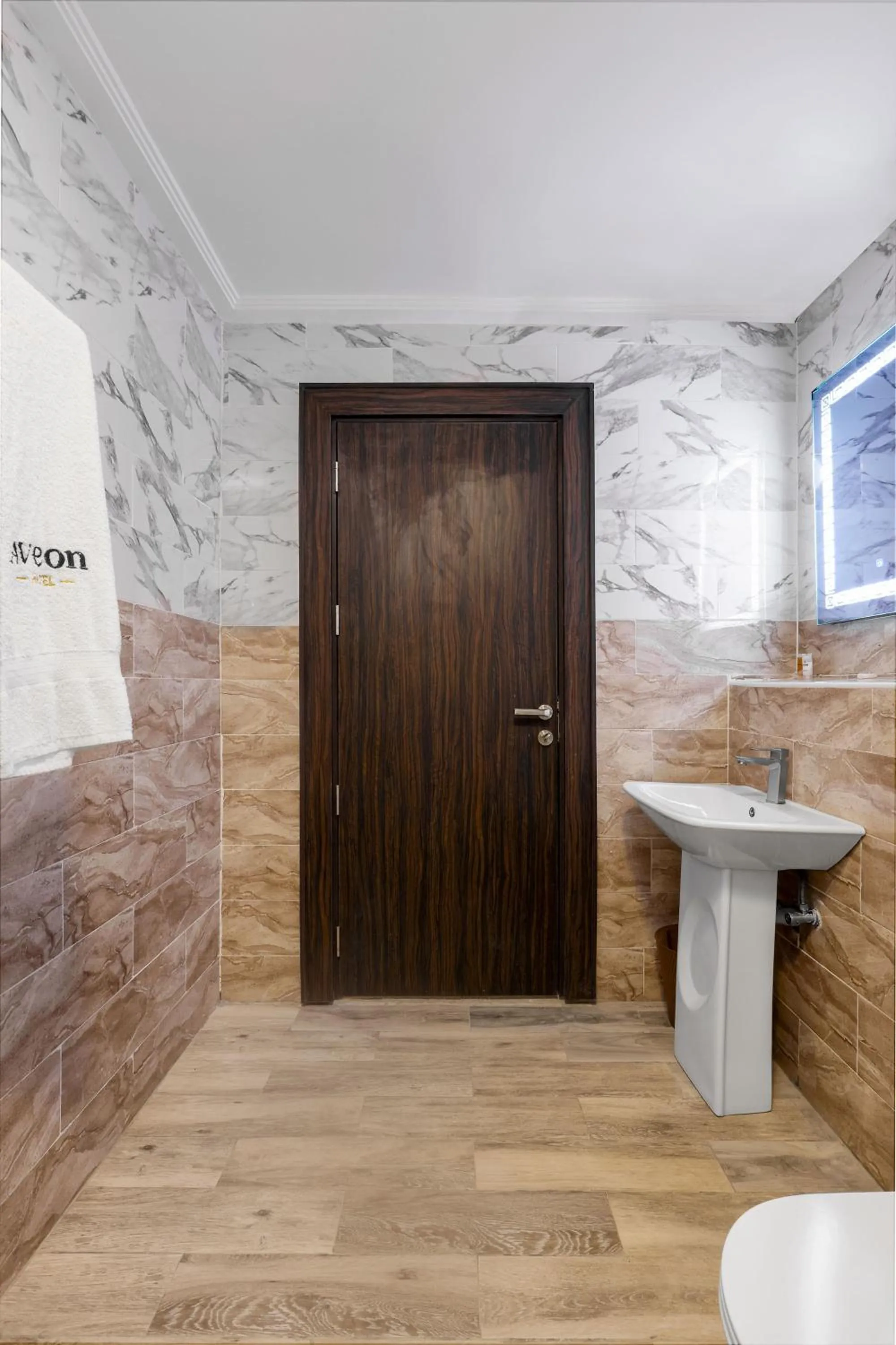 Bathroom in Aveon Hotel