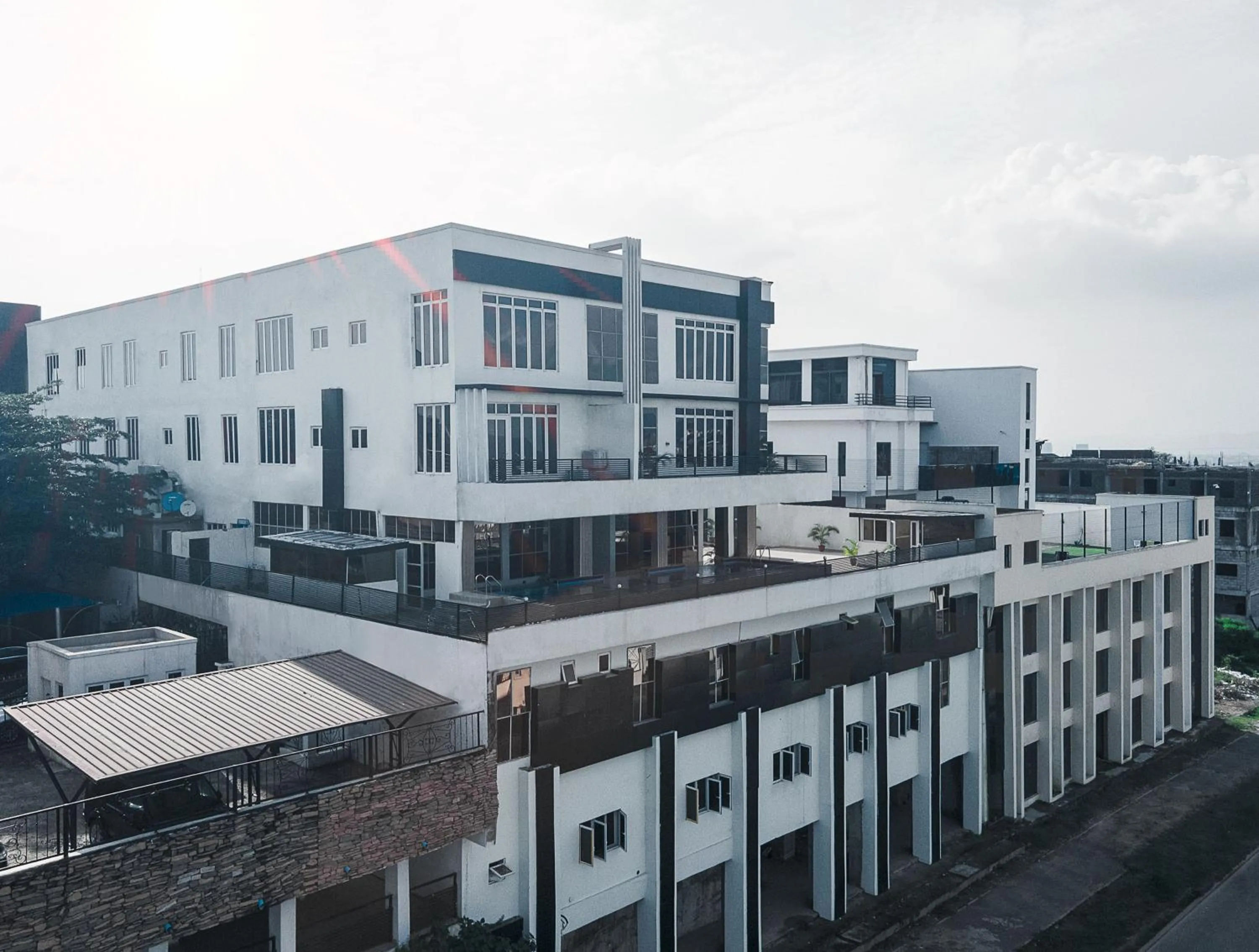 Property building in Aveon Hotel