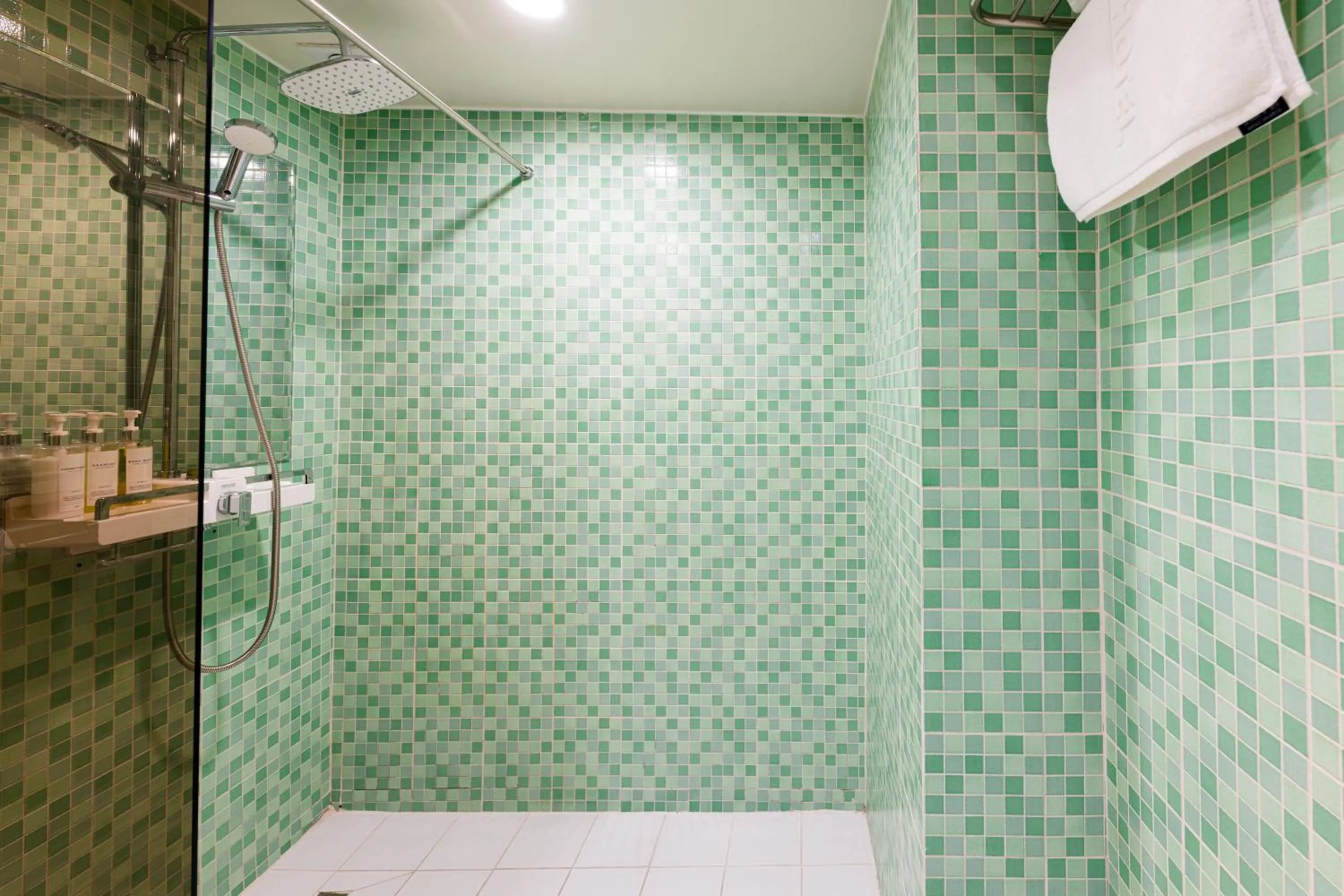 Bathroom in HOTEL LENITH Seomyeon