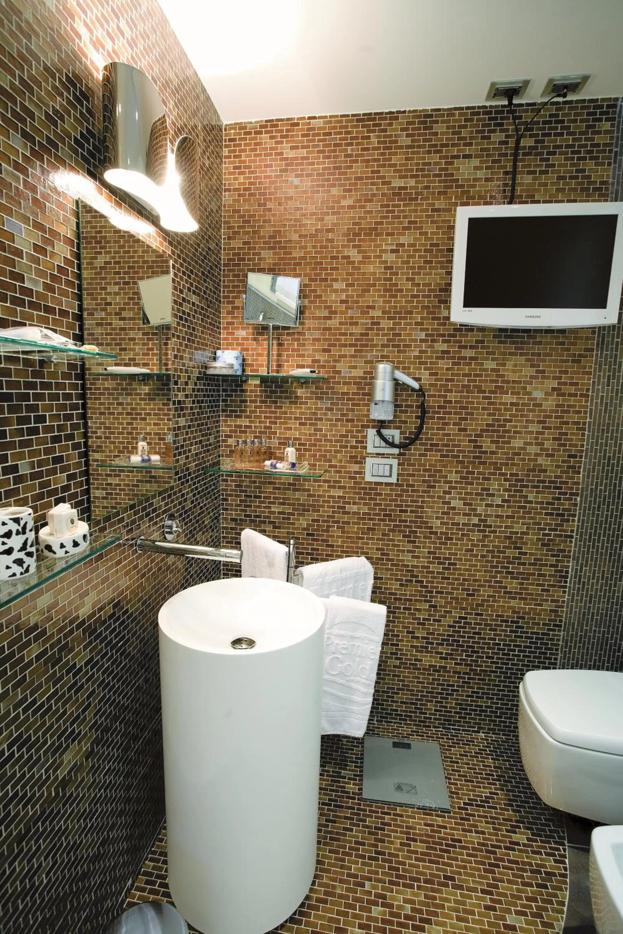 Bathroom in Hotel Premier & Suites - Premier Resort