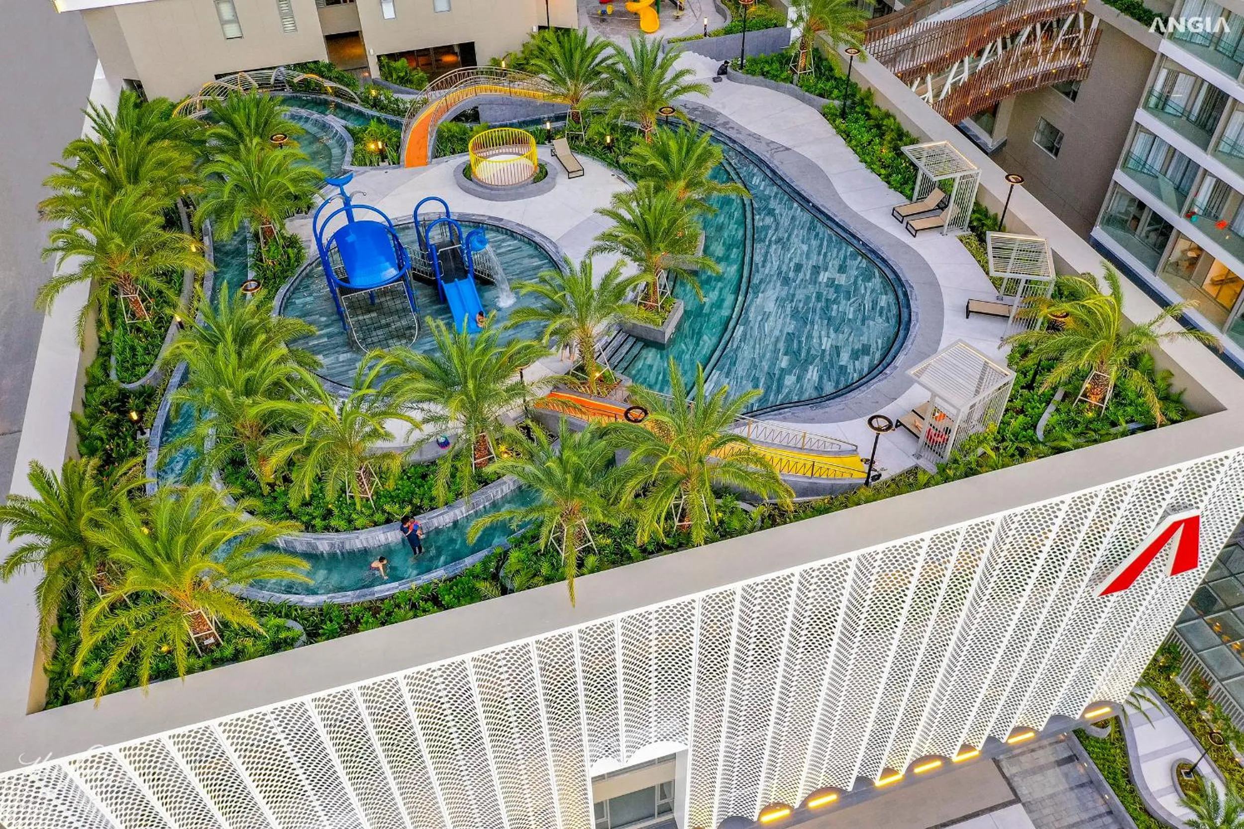 Swimming pool in THE SÓNG CONDOTEL APARTMENT VŨNG TÀU