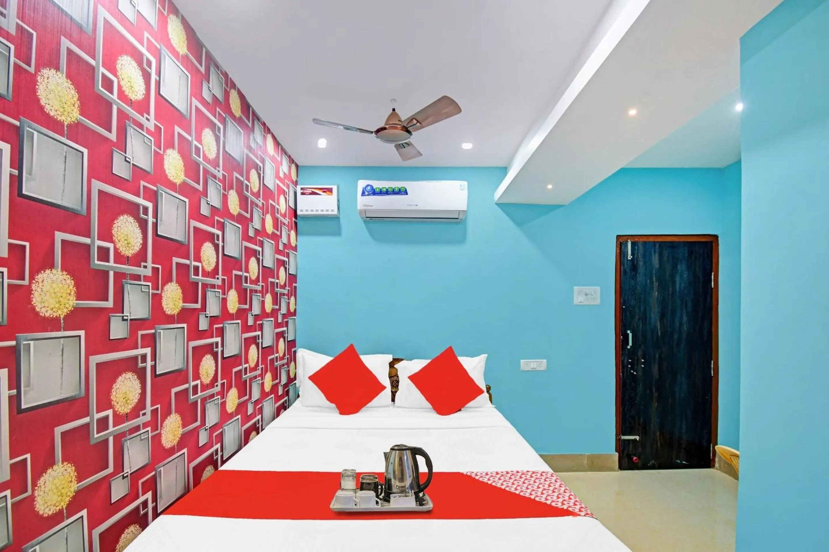 Bedroom, Bed in Hotel O Lewis Paradise