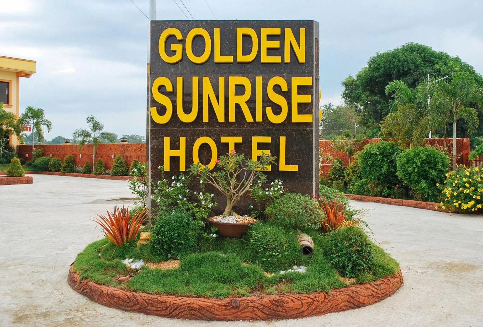 Property logo or sign in Golden Sunrise Hotel I by RedDoorz