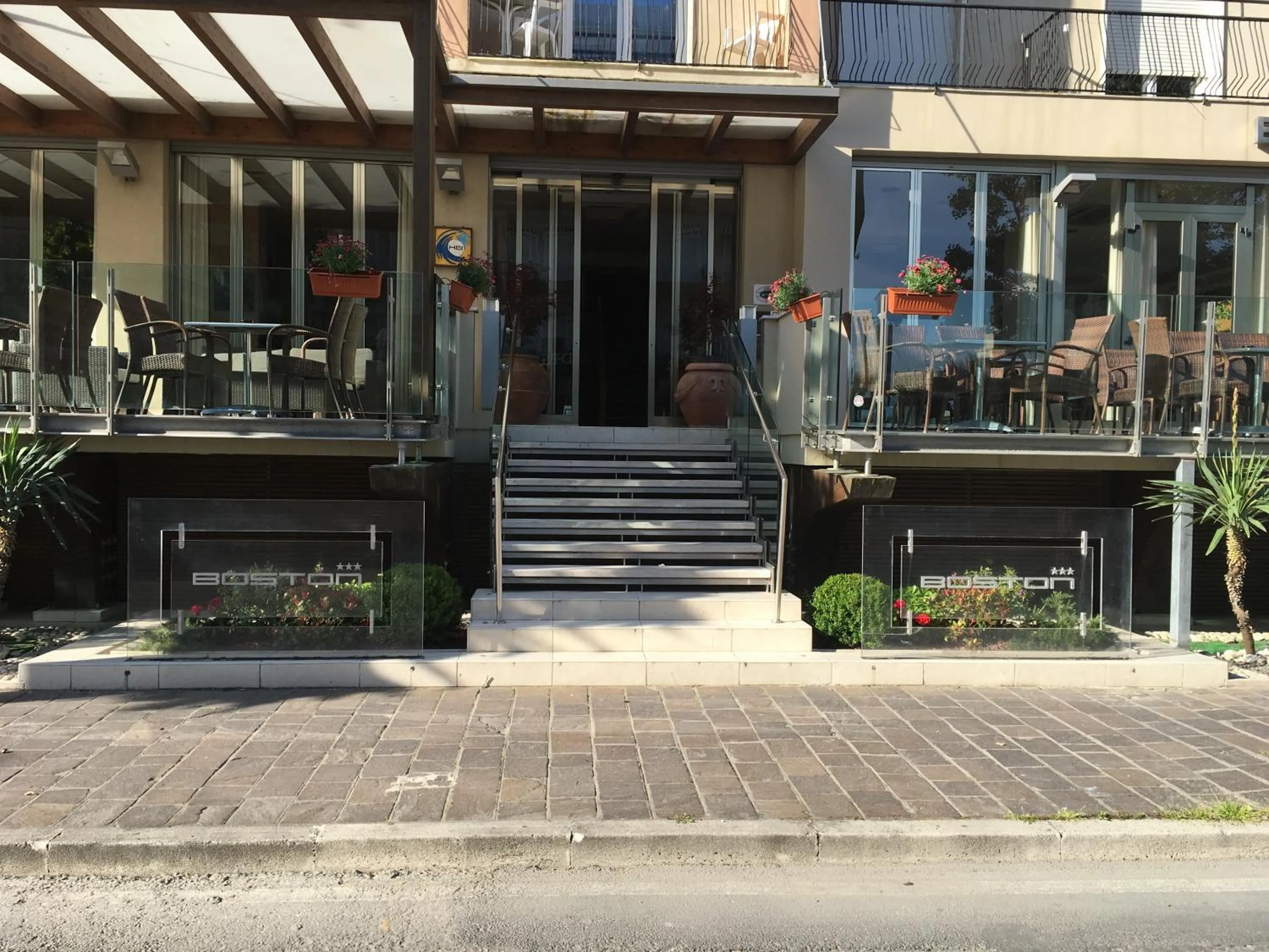 Facade/entrance in Hotel Boston