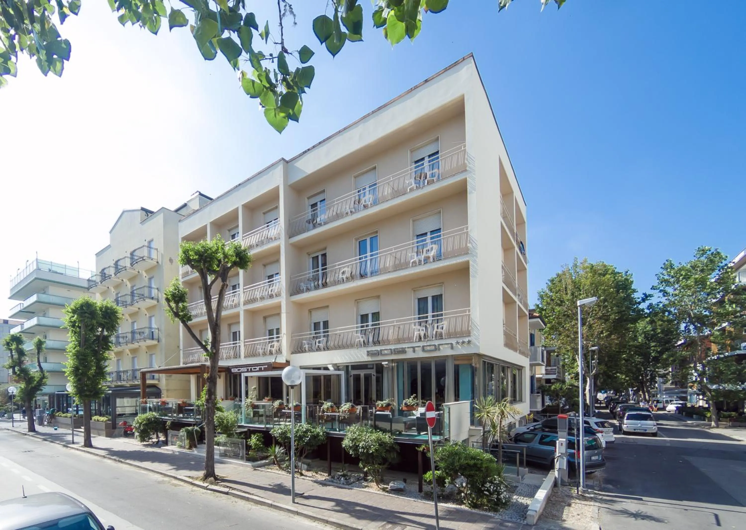 Property building in Hotel Boston