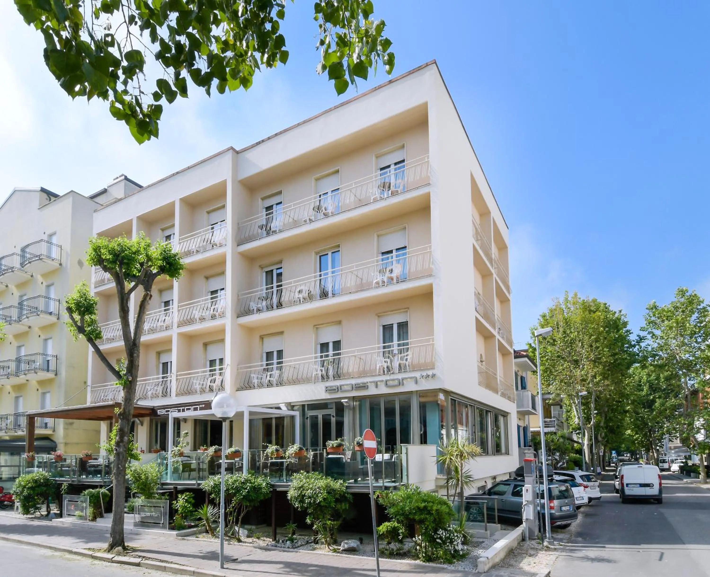 Property building in Hotel Boston