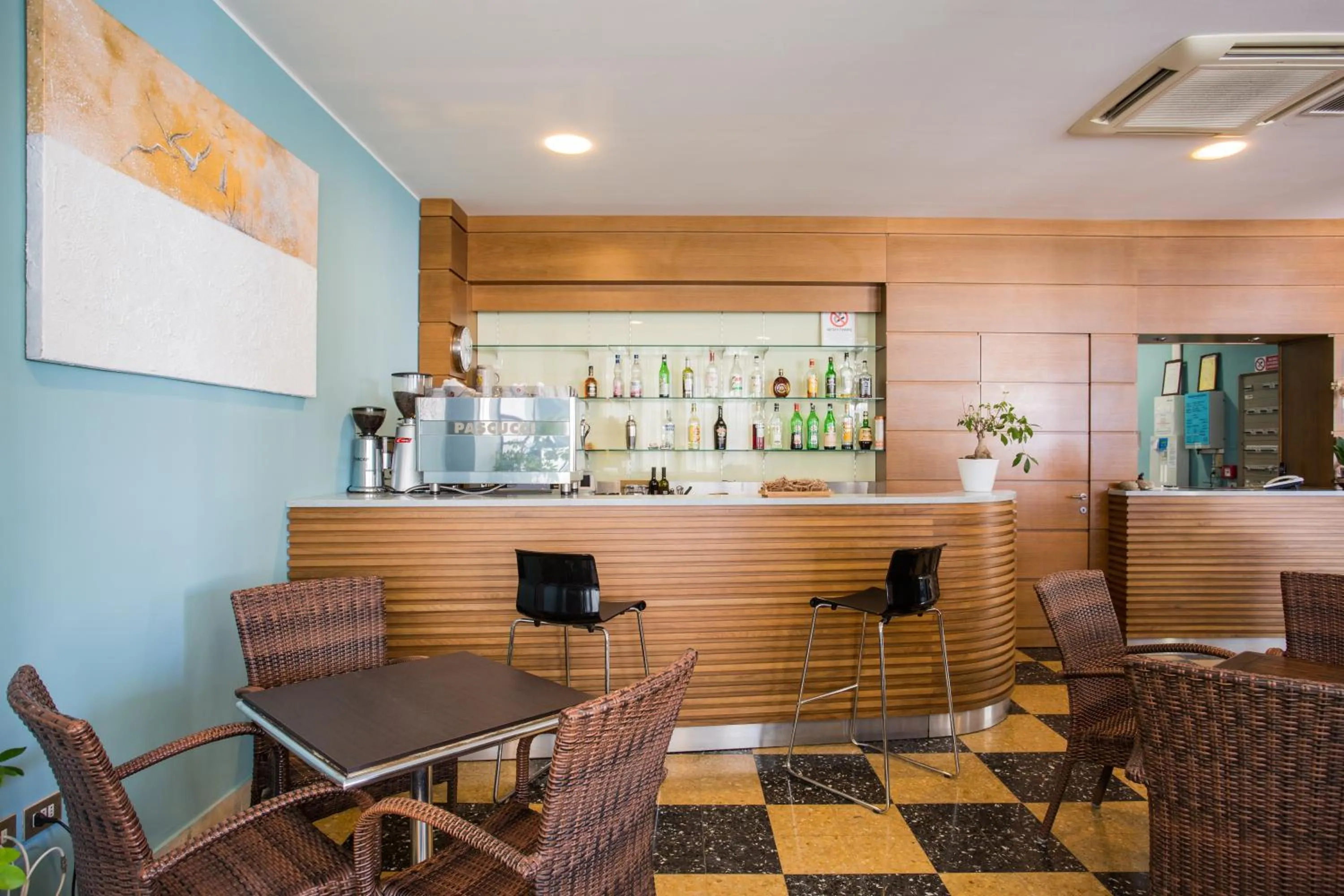 Lounge or bar in Hotel Boston