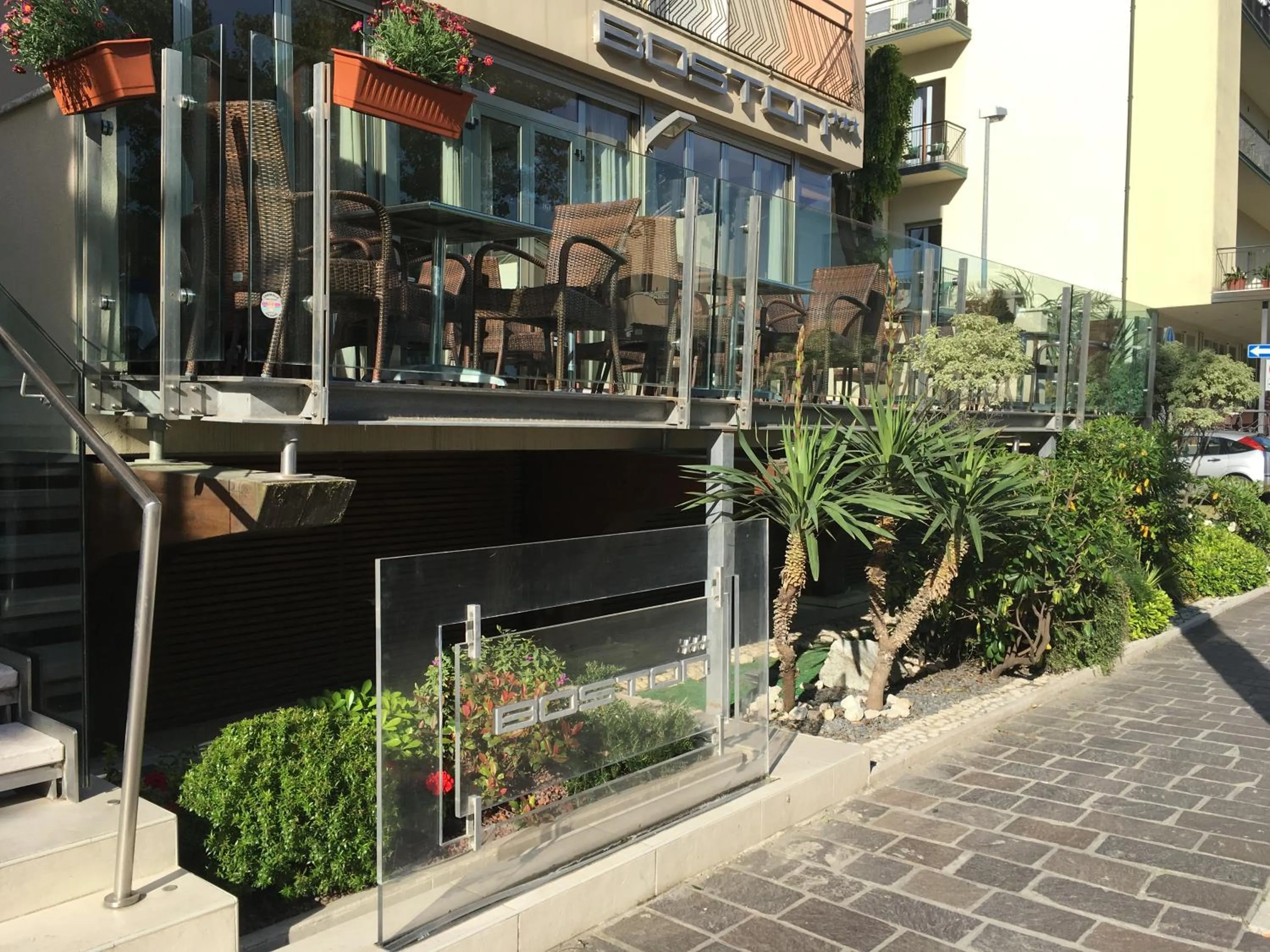 Facade/entrance in Hotel Boston