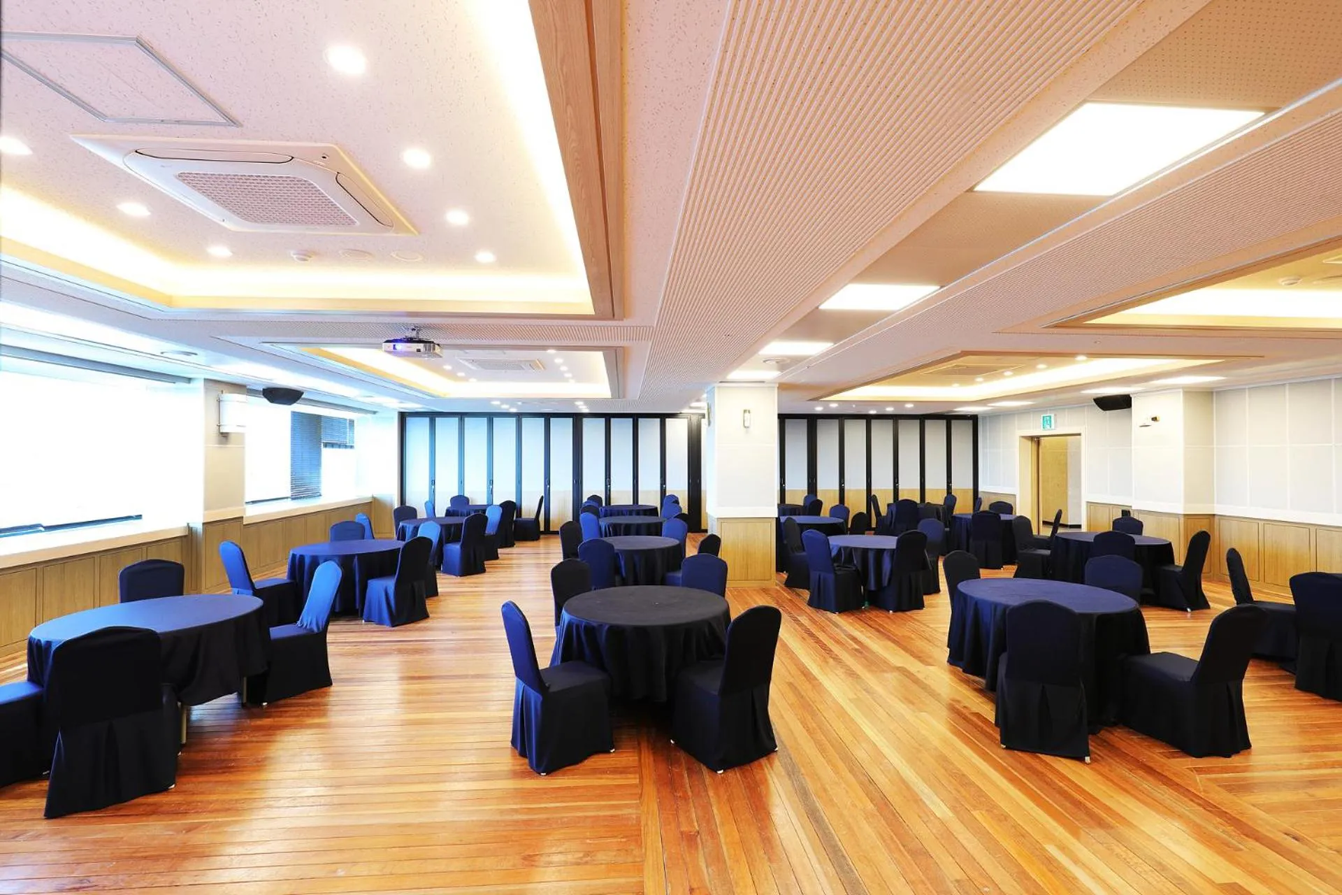 Banquet/Function facilities in Buan Tourist Hotel