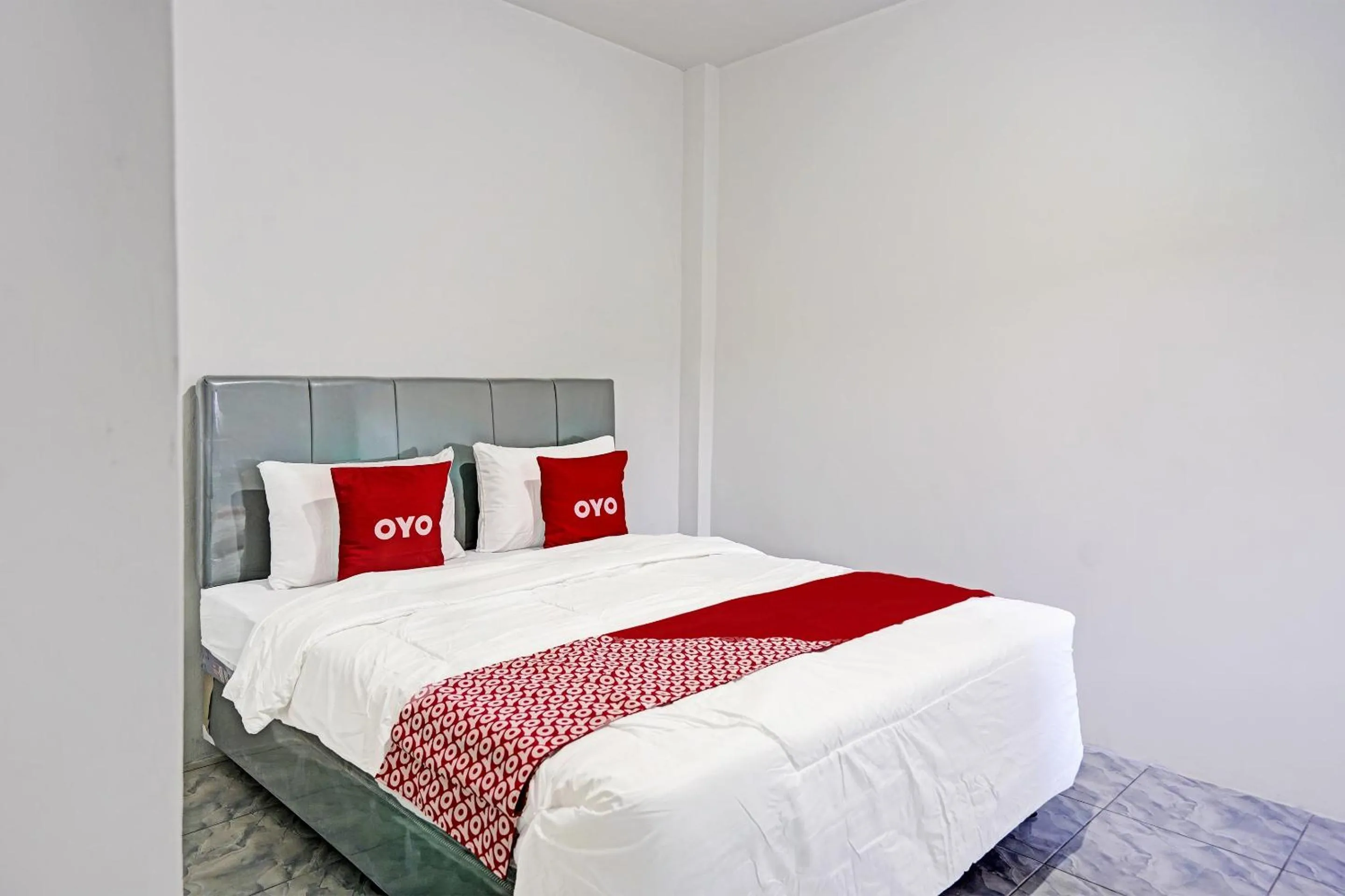 Bedroom, Bed in OYO LIFE 91594 Bungah Residence Syariah