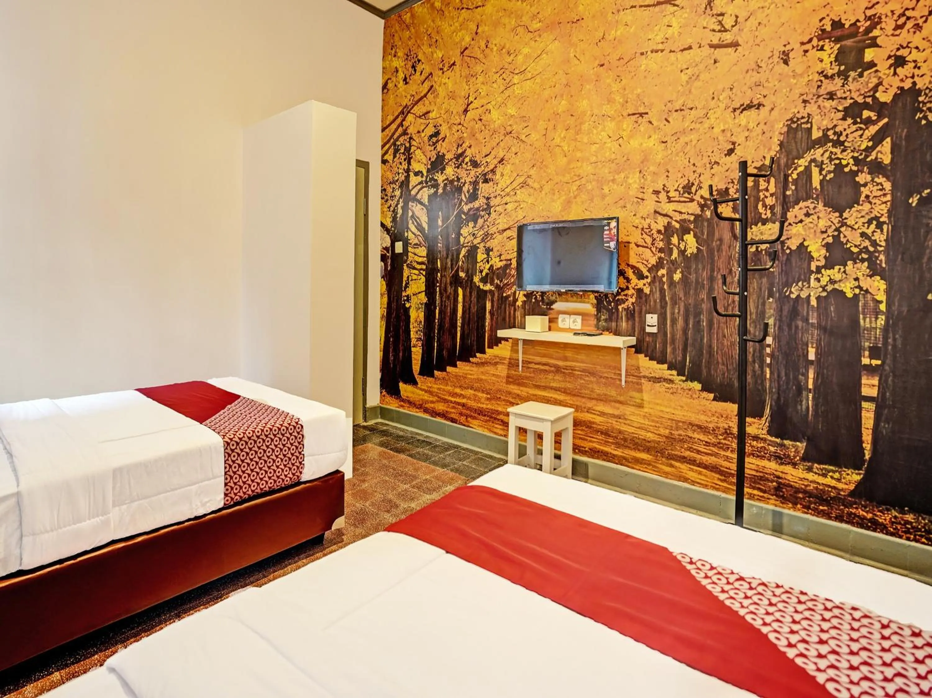 Bedroom, Bed in Hotel O Nawangwulan